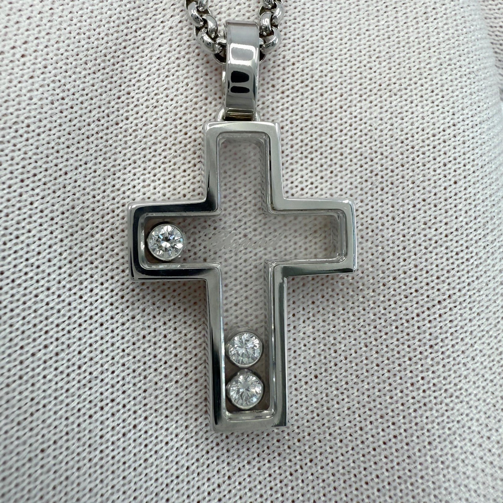 Rare Vintage Chopard Happy Diamonds Cross 18 Karat White Gold Pendant Necklace — view 4