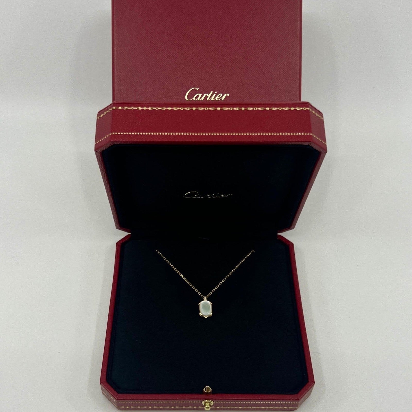 Rare Cartier Tortue Mother of Pearl & Diamond 18k Yellow Gold Pendant Necklace — view 3