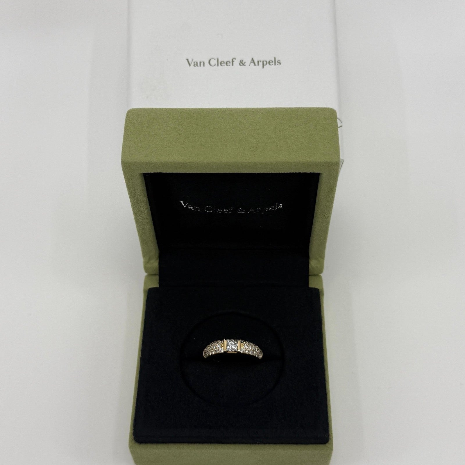 Rare Vintage Van Cleef & Arpels Princess Cut Diamond 18k Yellow Gold Band Ring — view 2