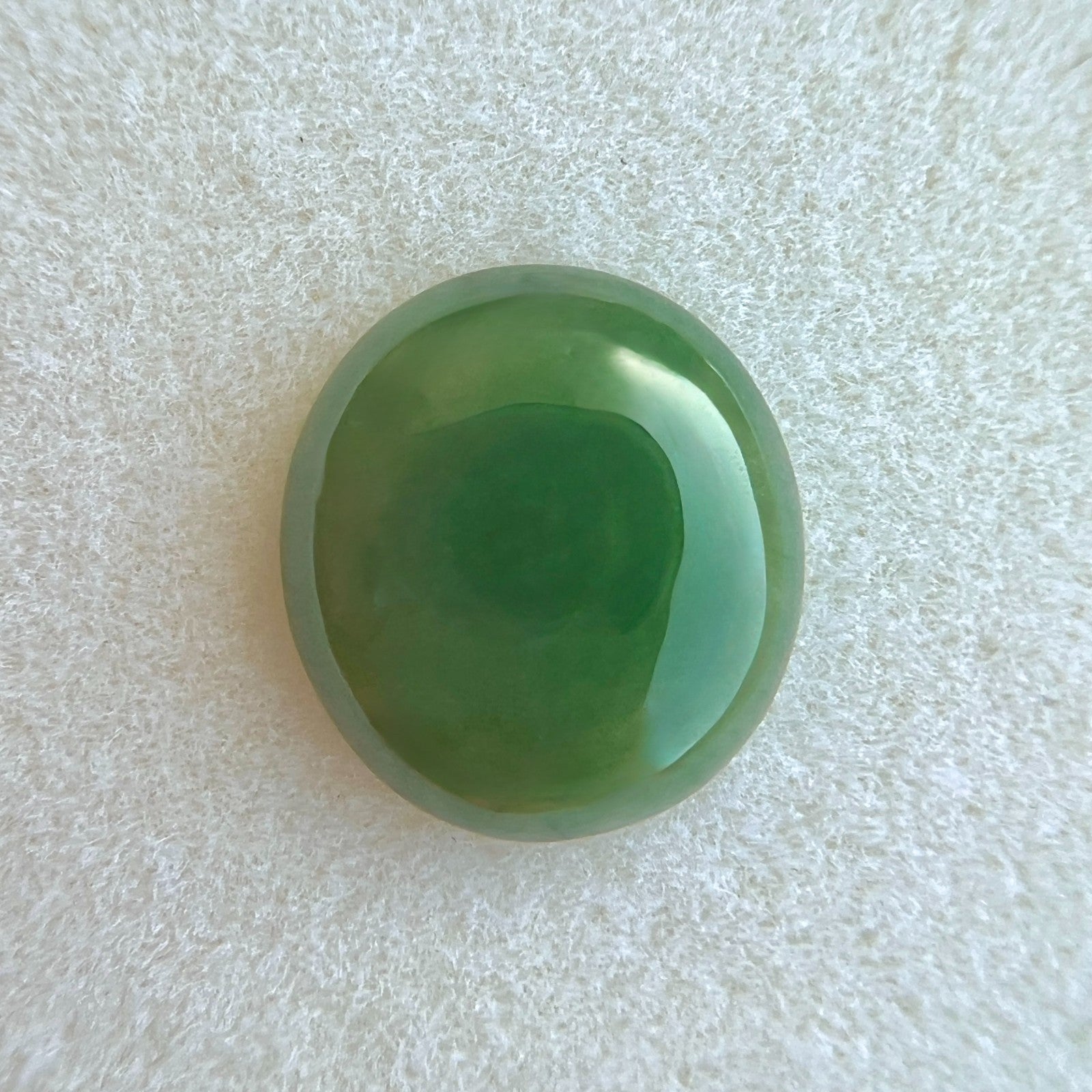 NATURAL 5.30ct GIA CERTIFIED Deep Green Jadeite Jade ‘A’ Grade Oval Cabochon Gem — view 3