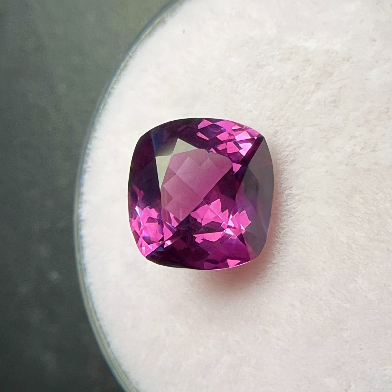 2.58ct NATURAL Colour Change Garnet GIA Certified UNTREATED Pyrope Spessartine — view 4