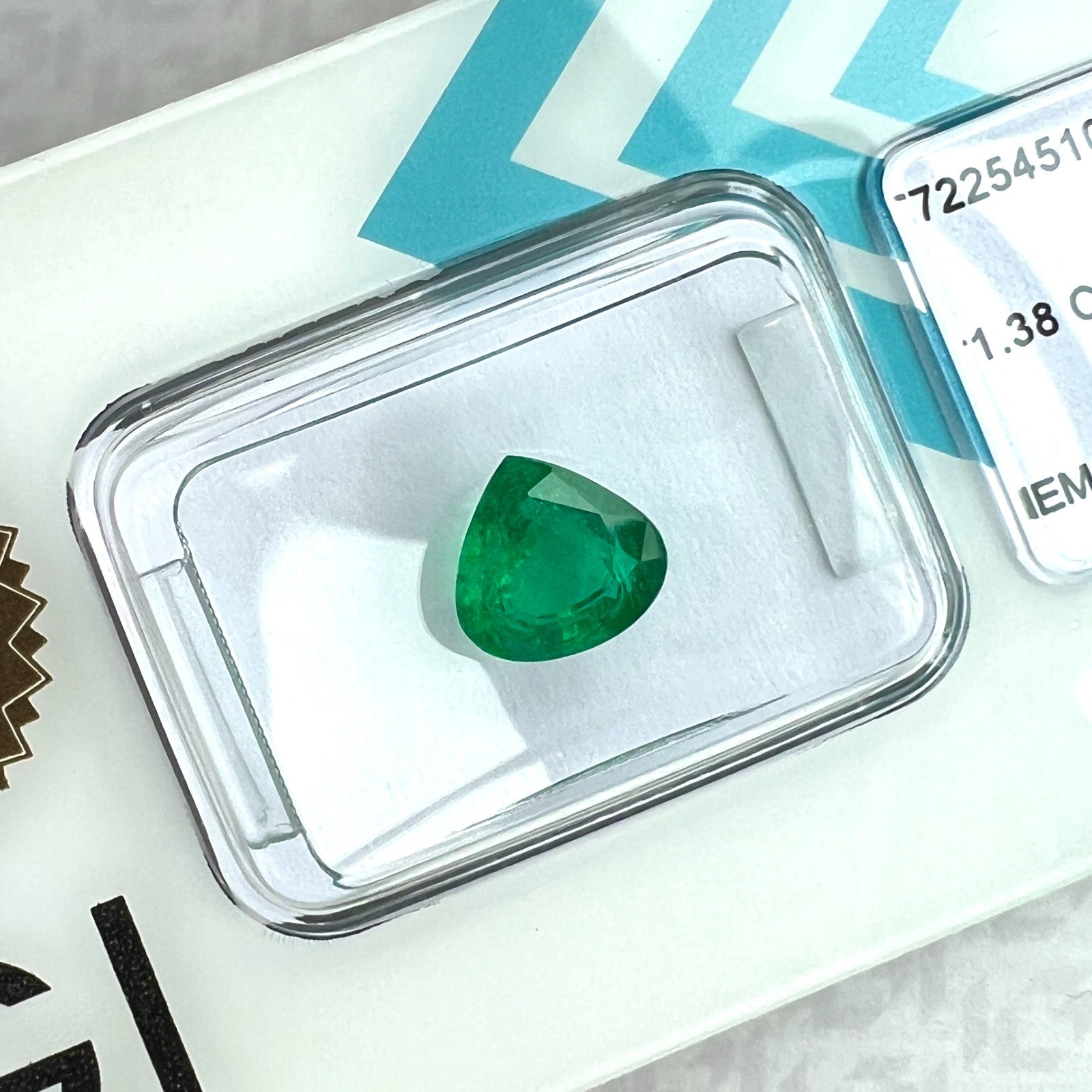 IGI CERTIFIED 1.38ct NATURAL Zambian Emerald Deep Green Pear Cut Gem 7.2x7.6mm — view 5