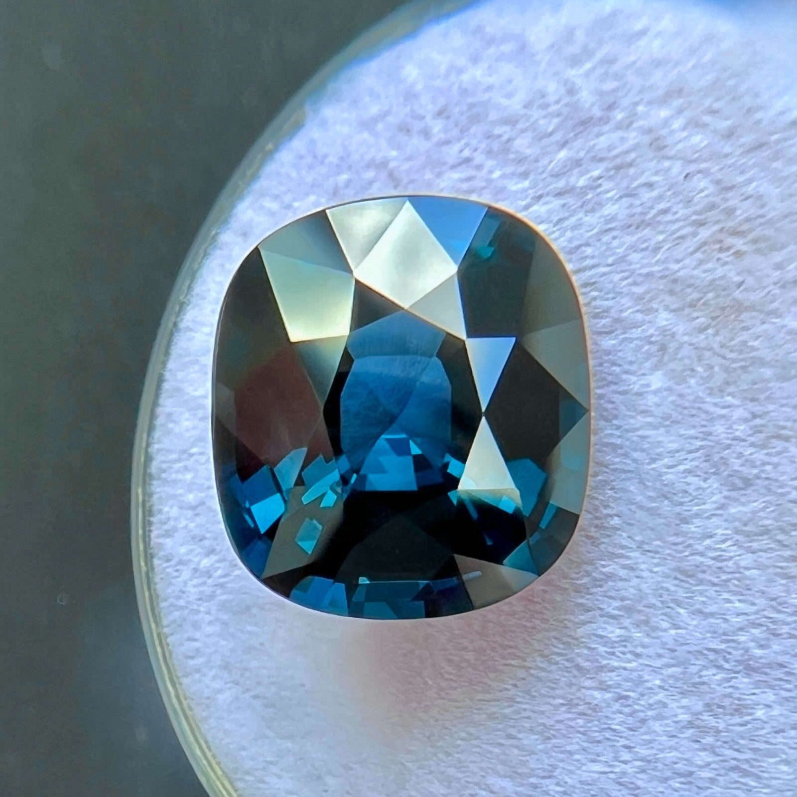 Natural 5.75ct IGI CERTIFIED Deep Blue Spinel LARGE Cushion Cut Gem 11.3x10.2mm — view 4