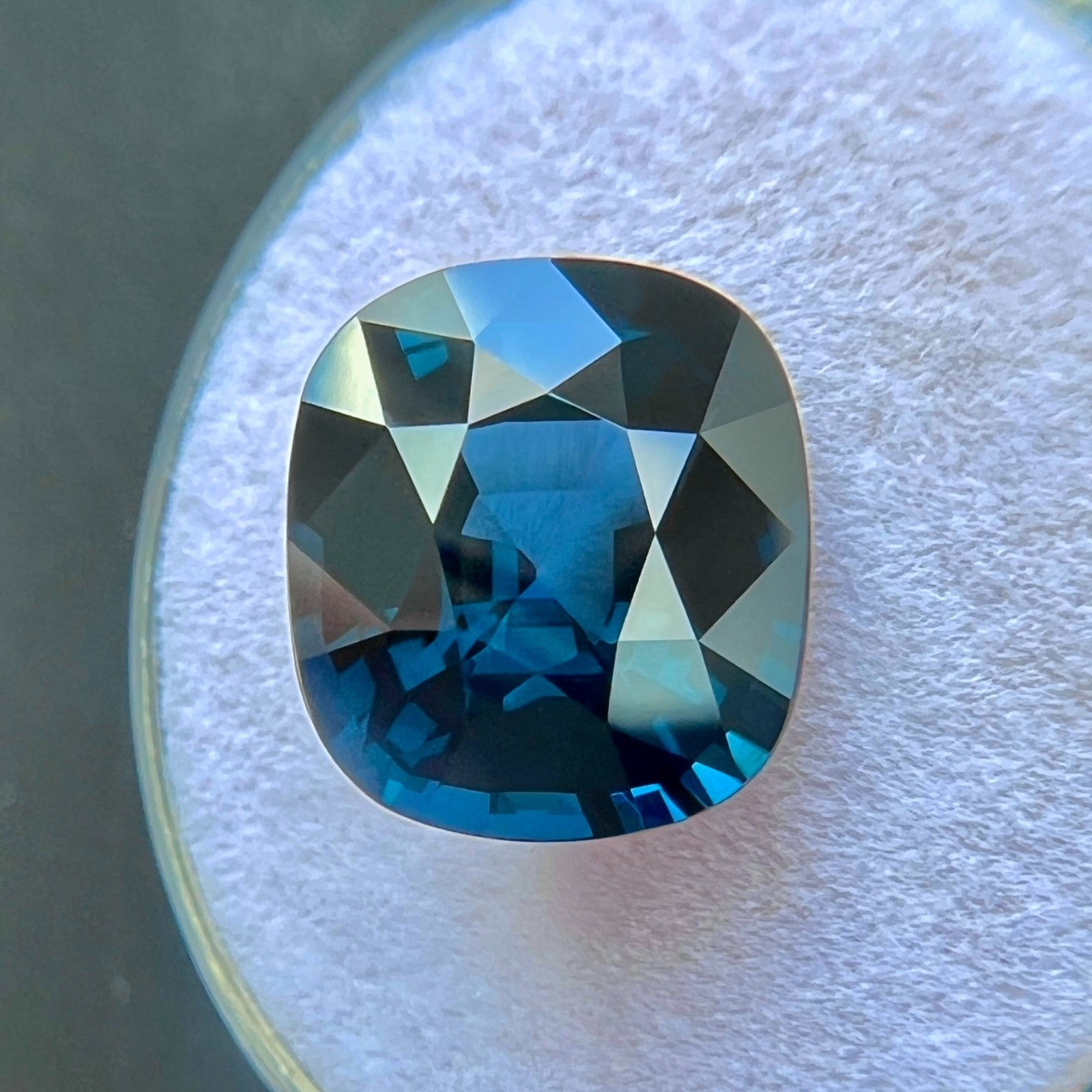 Natural 5.75ct IGI CERTIFIED Deep Blue Spinel LARGE Cushion Cut Gem 11.3x10.2mm — view 5