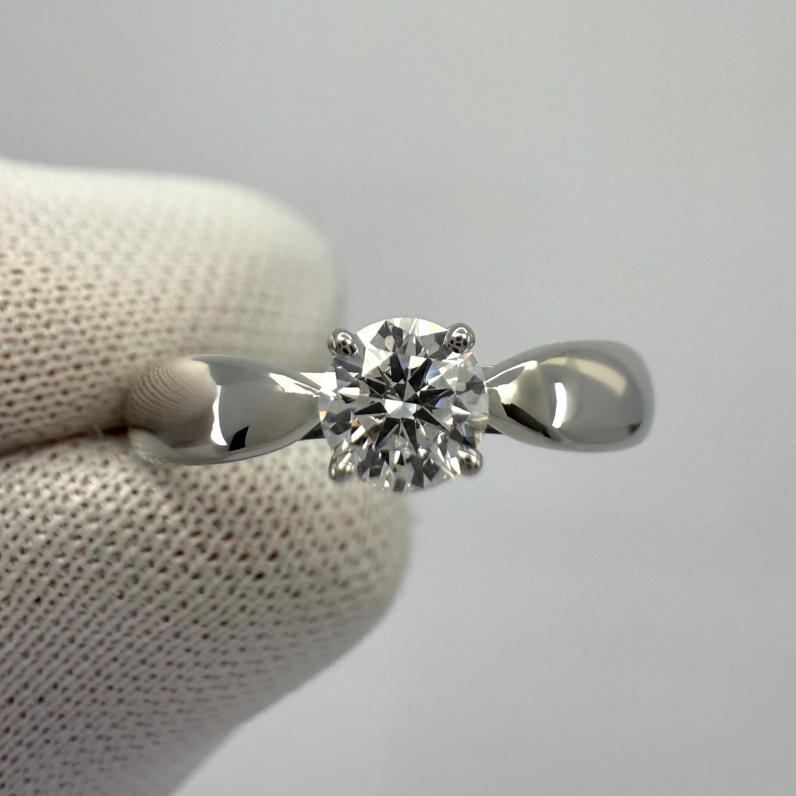 Certified Tiffany & Co Round Cut Diamond 0.25ct H VVS1 Platinum Solitaire Ring — view 3