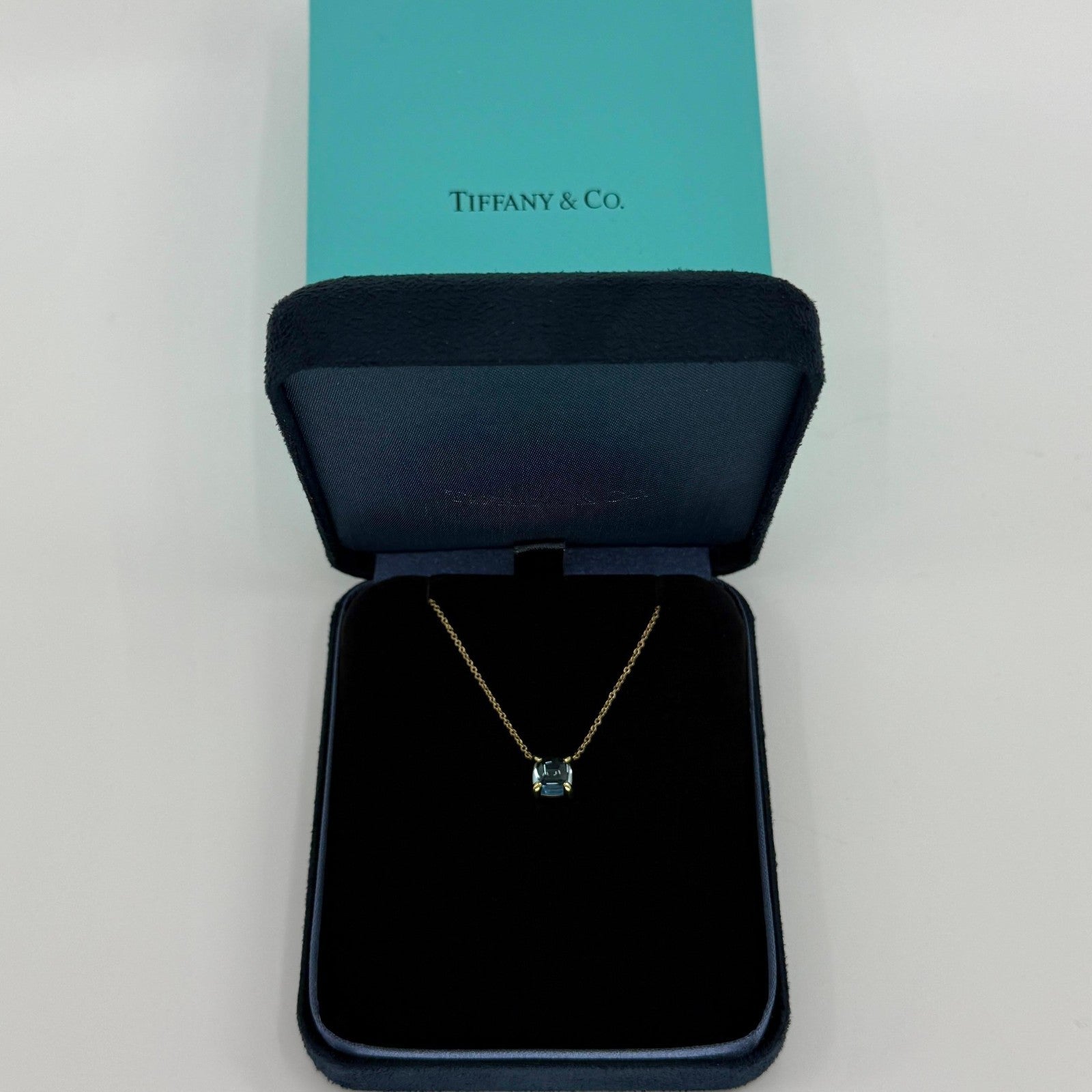 Vintage Tiffany & Co Paloma Picasso Blue Topaz 18k Yellow Gold Pendant Necklace — view 2