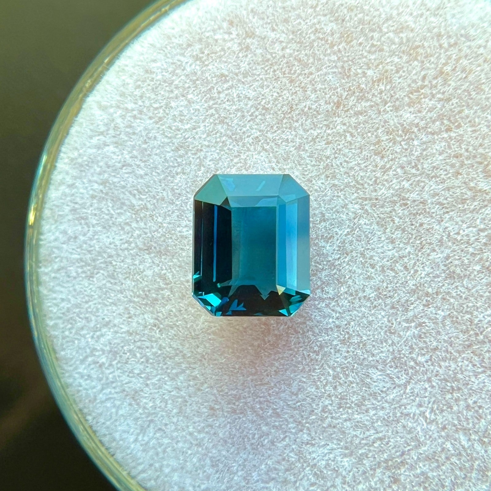 GIA CERTIFIED 1.20ct NATURAL Octagon Cut Deep Blue UNHEATED Sapphire Gemstone — view 3