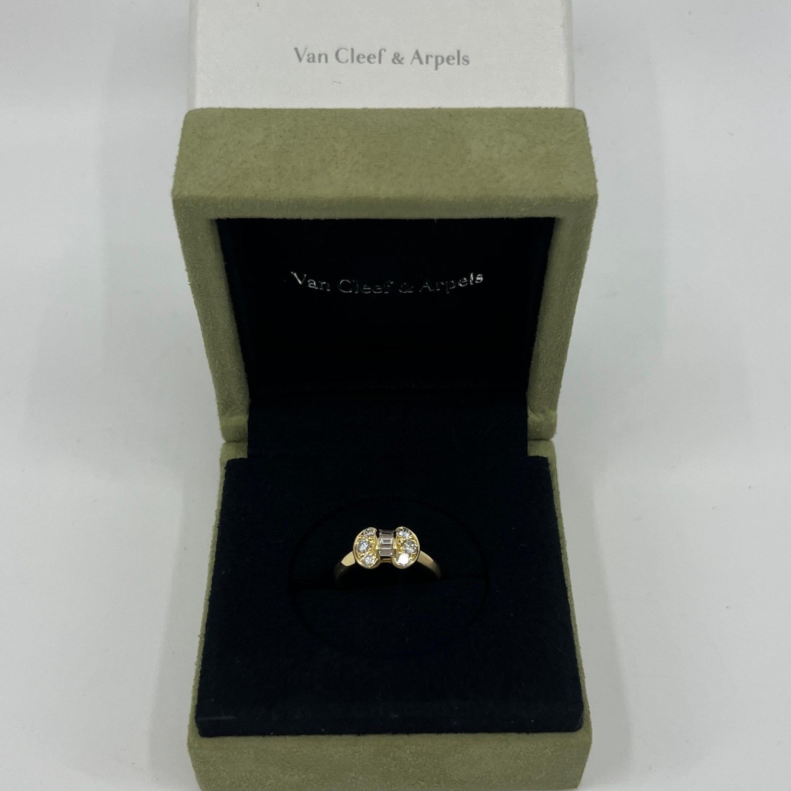 Rare Vintage Van Cleef & Arpels Diamond Celeste Ribbon Bow 18k Yellow Gold Ring — view 2