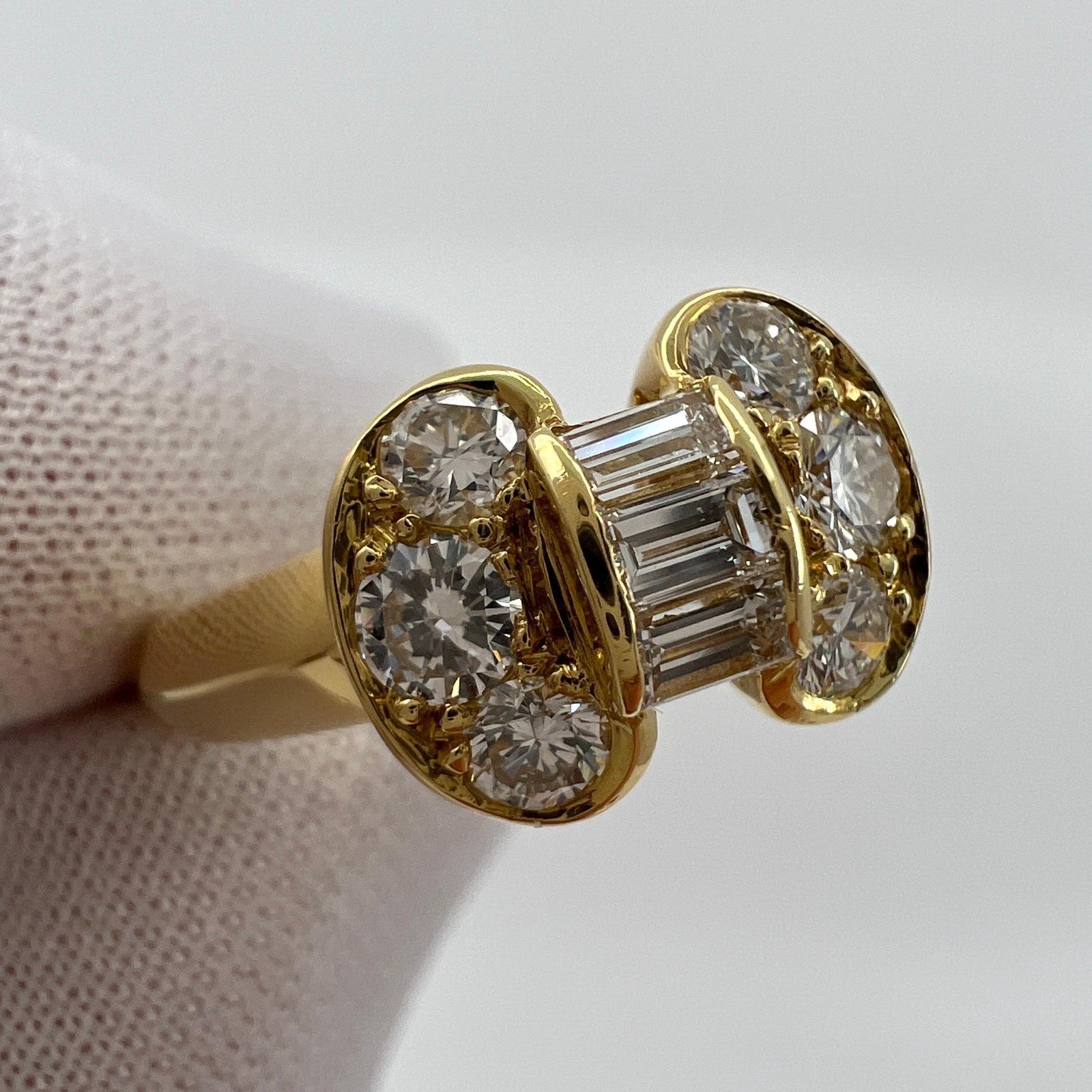 Rare Vintage Van Cleef & Arpels Diamond Celeste Ribbon Bow 18k Yellow Gold Ring — view 4