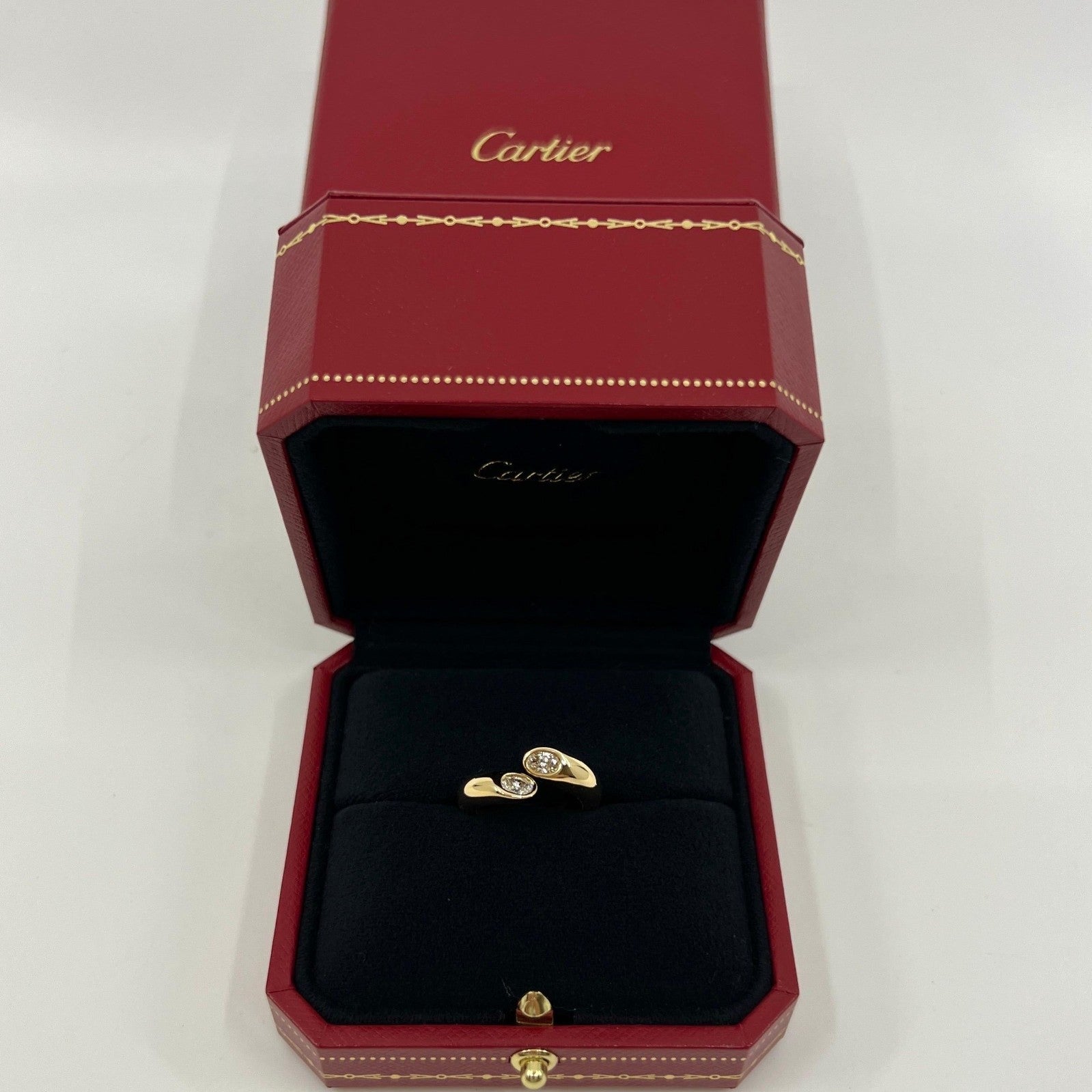 Rare Vintage Cartier Oval Cut Diamond Ellipse 18k Gold Bypass Split Ring 51 — view 2