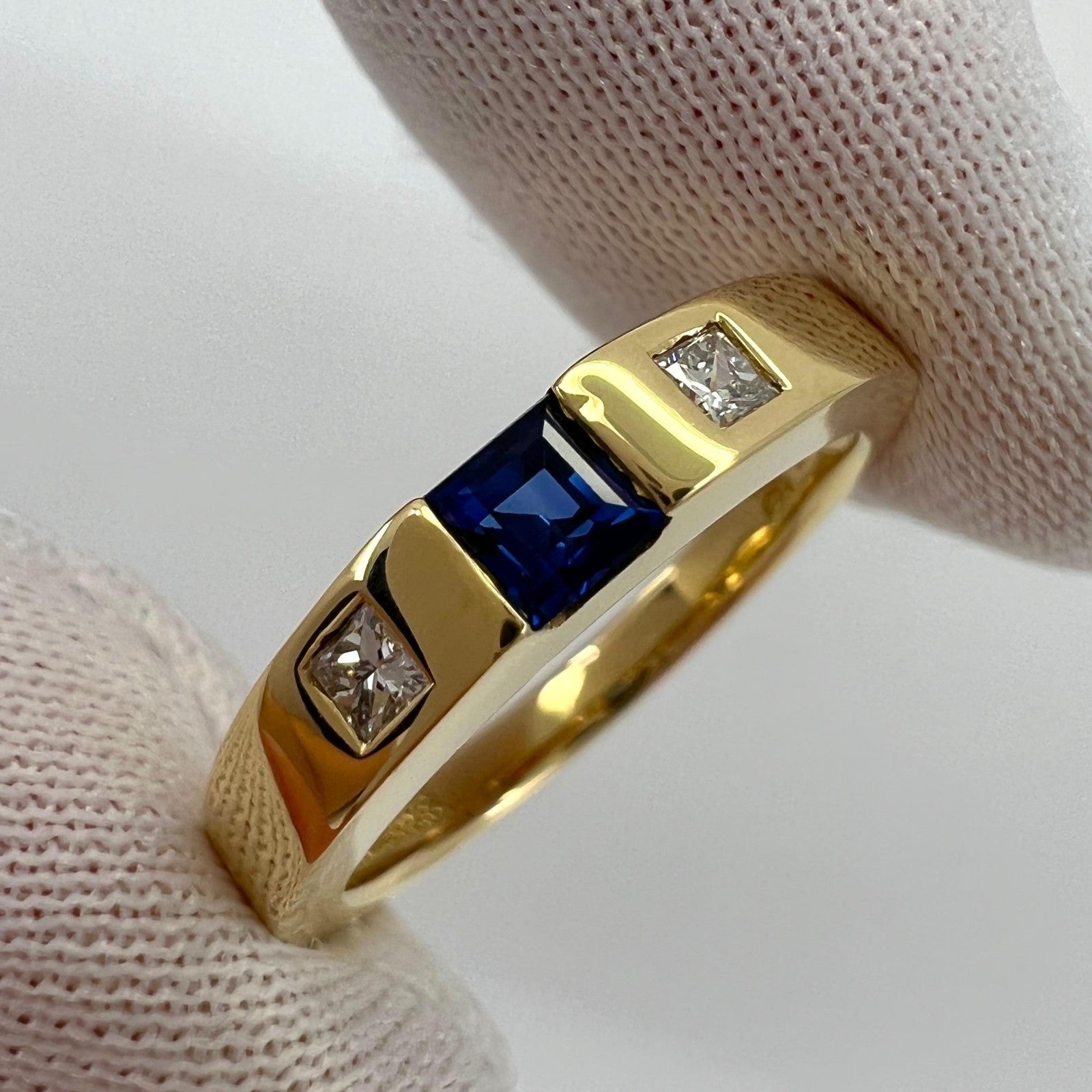 Vintage Tiffany & Co Blue Sapphire & Diamond 18k Yellow Gold Three Stone Band — view 2