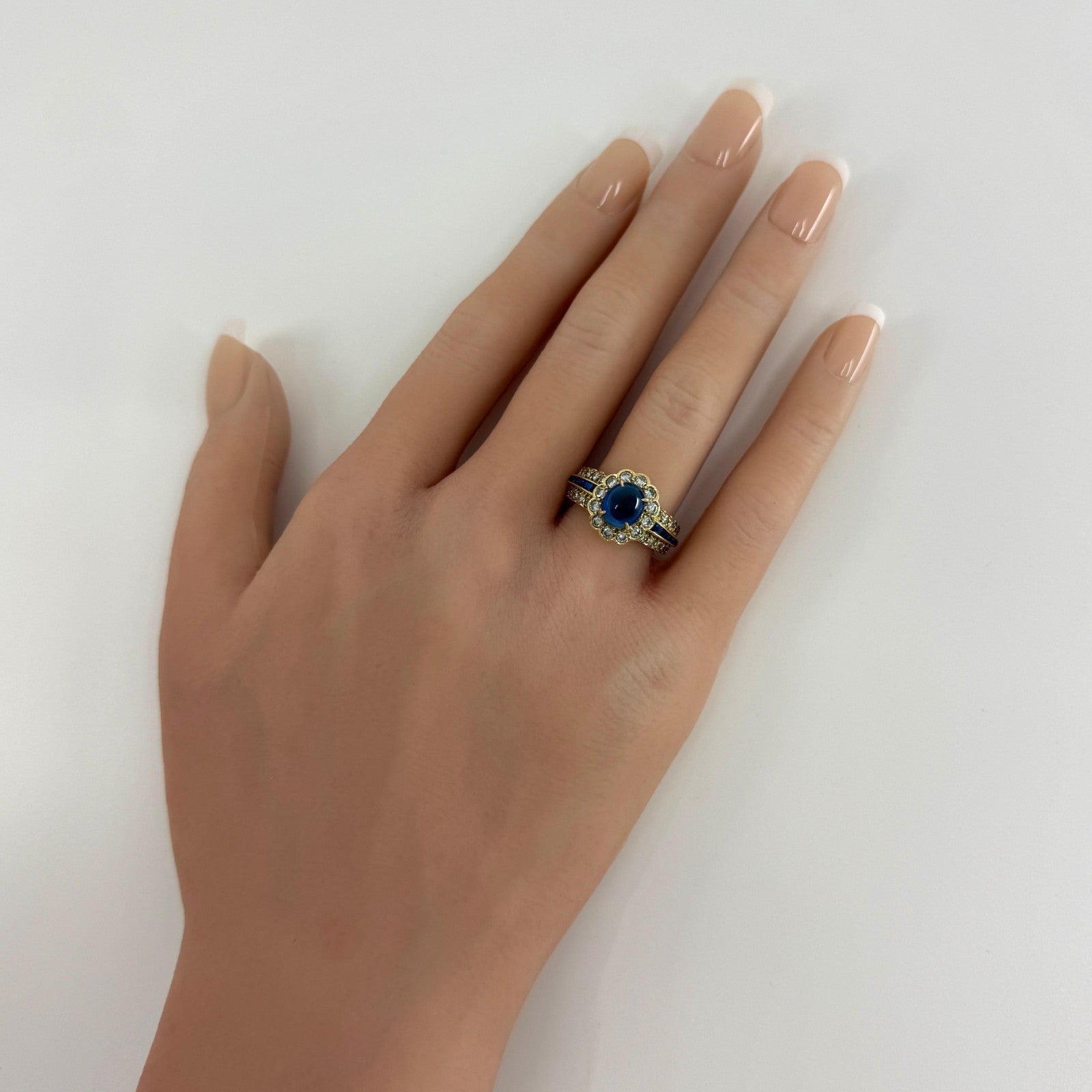 Rare Vintage Van Cleef & Arpels Blue Sapphire & Diamond GIA Certified 18k Ring — view 5