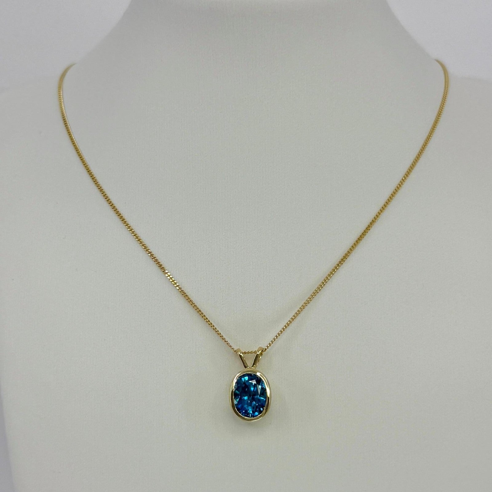 Fine 5.75ct Natural Vivid Blue Zircon Oval Cut 18k Yellow Gold Pendant Necklace — view 4