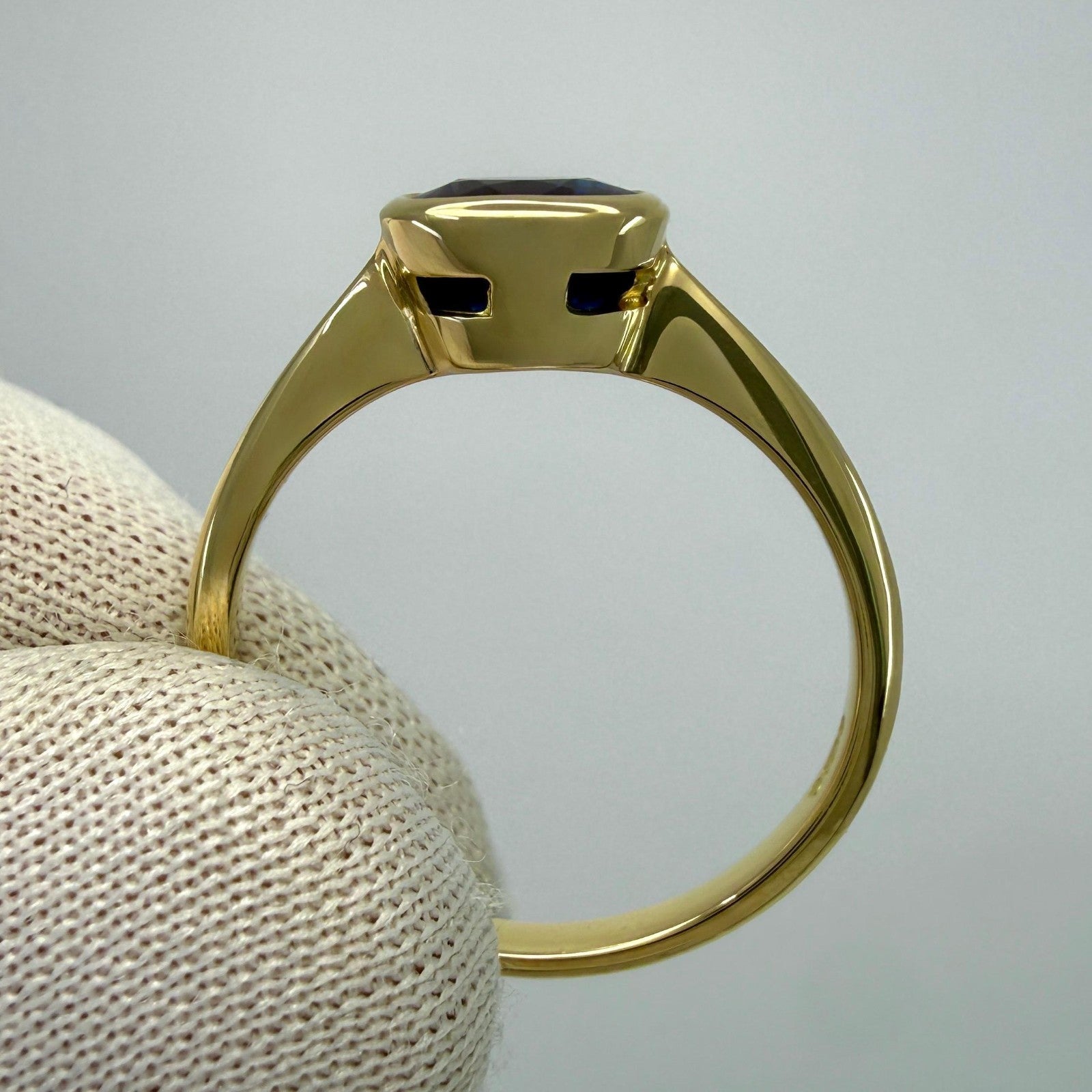 1.58ct Deep Royal Blue Oval Cut Sapphire 18k Yellow Gold Bezel East West Ring — view 5