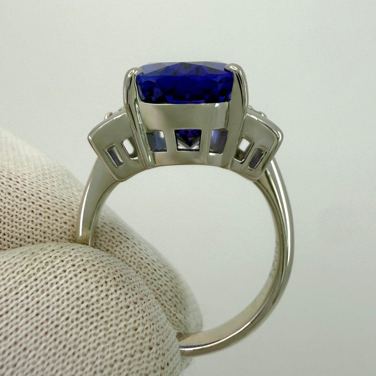 10.93 Natural Deep Violet Blue AAAA Tanzanite Oval Cut Diamond Cocktail Ring — view 5