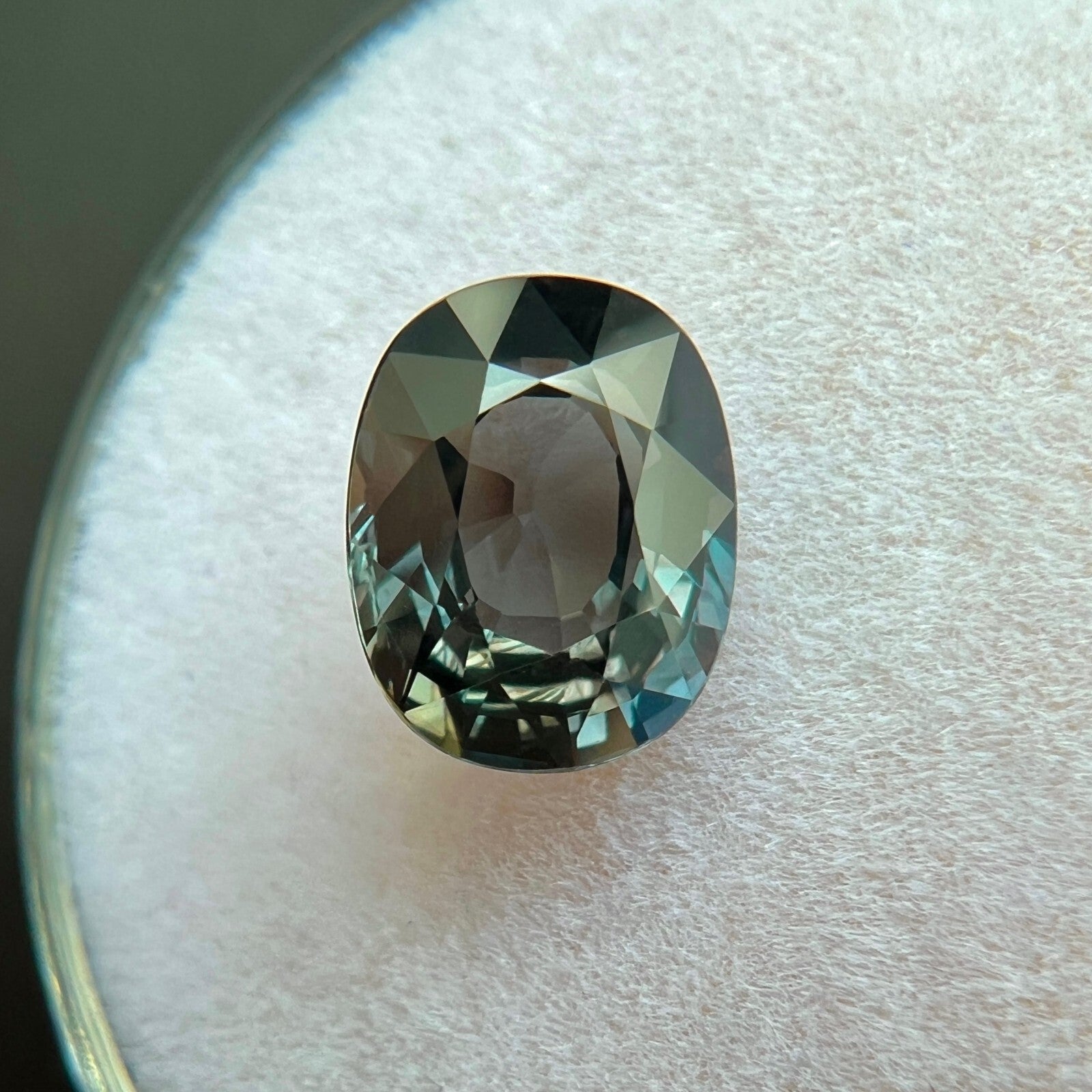 2.07ct GIA CERTIFIED Untreated Purple Sapphire NATURAL Oval Cut Gem 8.2x6.5mm — view 3