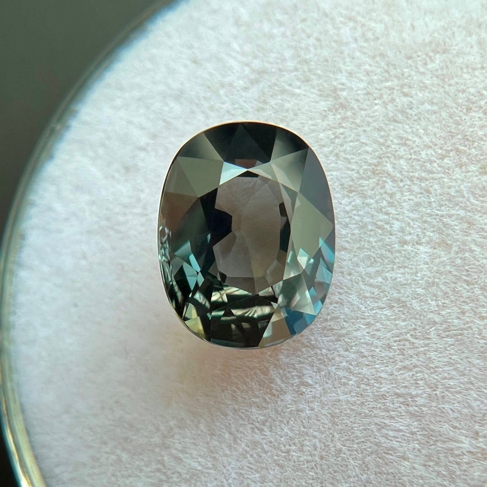 2.07ct GIA CERTIFIED Untreated Purple Sapphire NATURAL Oval Cut Gem 8.2x6.5mm — view 4