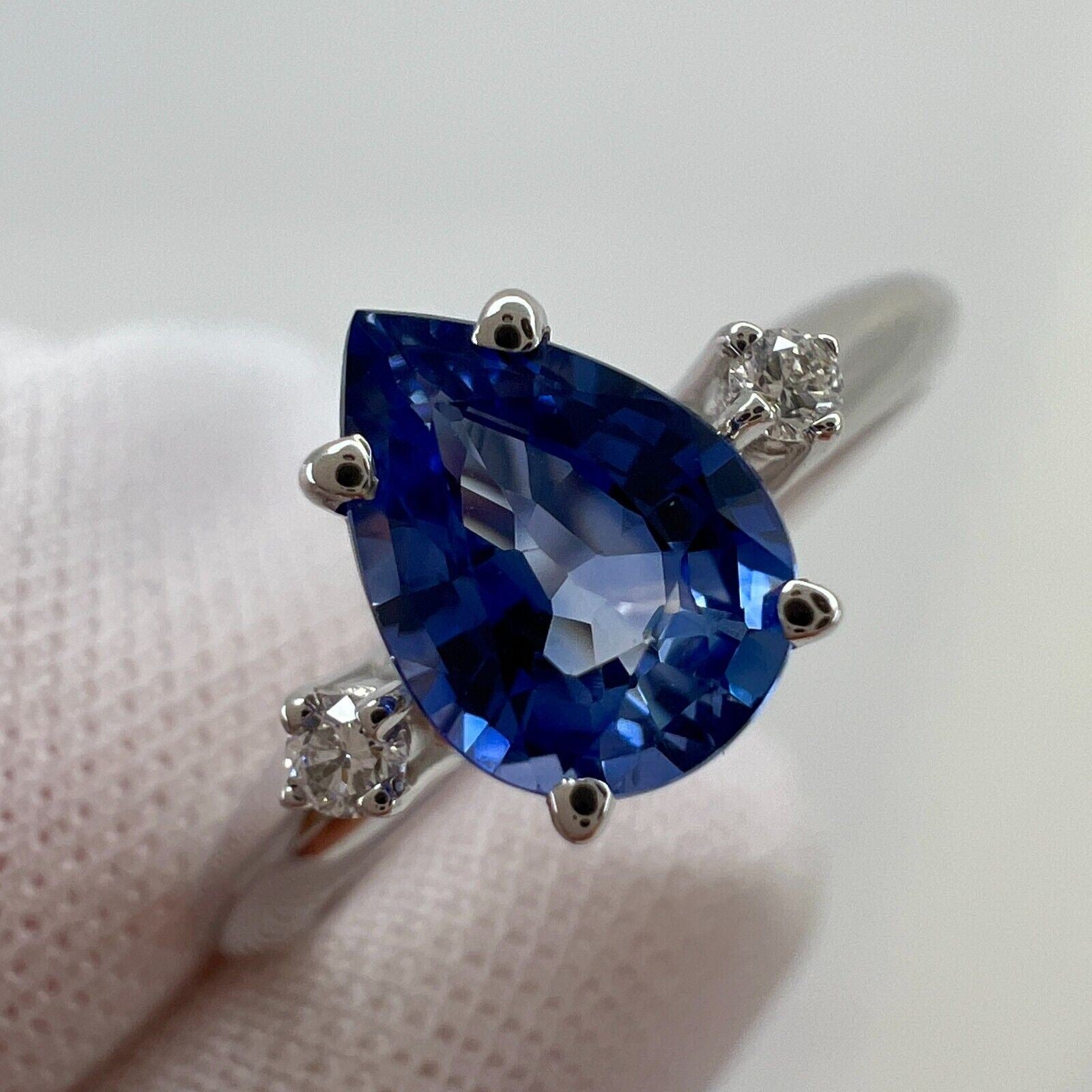 Cornflower Blue 1.00ct Ceylon Sapphire & Diamond 18k White Gold Trilogy Ring — view 2
