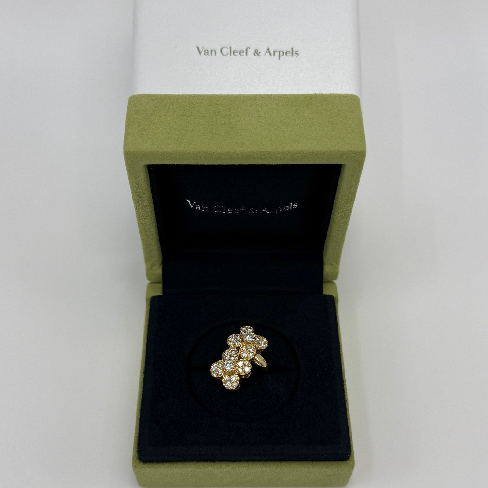 Rare Vintage Van Cleef & Arpels Diamond Double Trefle 18k Gold Flower Ring 51 — view 2