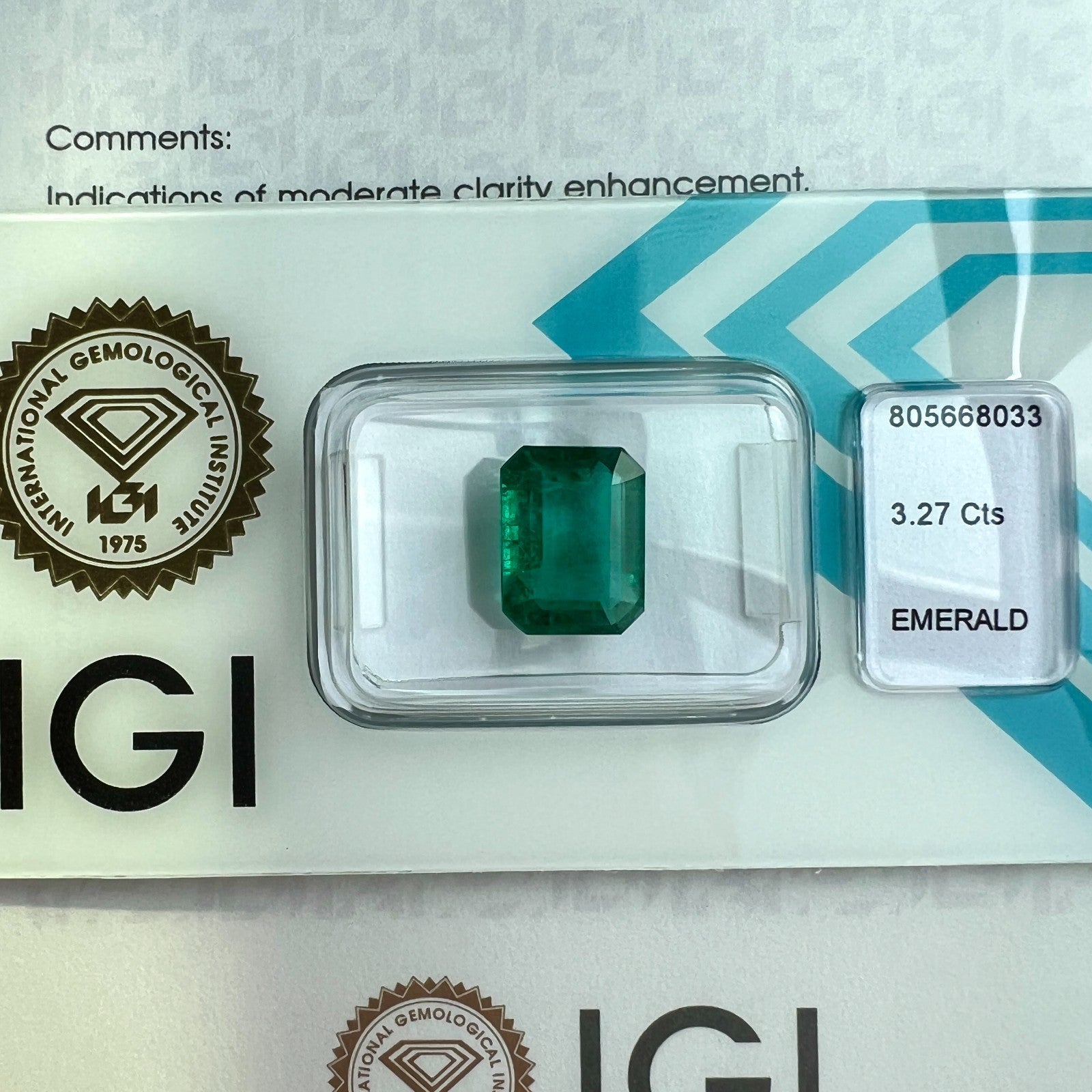 3.27ct IGI CERTIFIED Natural ZAMBIAN Emerald DEEP Green OCATGON Cut RARE Gem — view 2