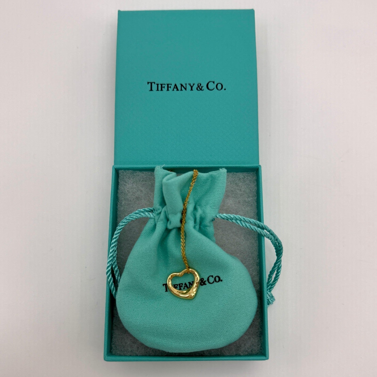 Vintage Tiffany & Co. Elsa Peretti Open Heart 18k Gold Pendant Necklace 15mm — view 2