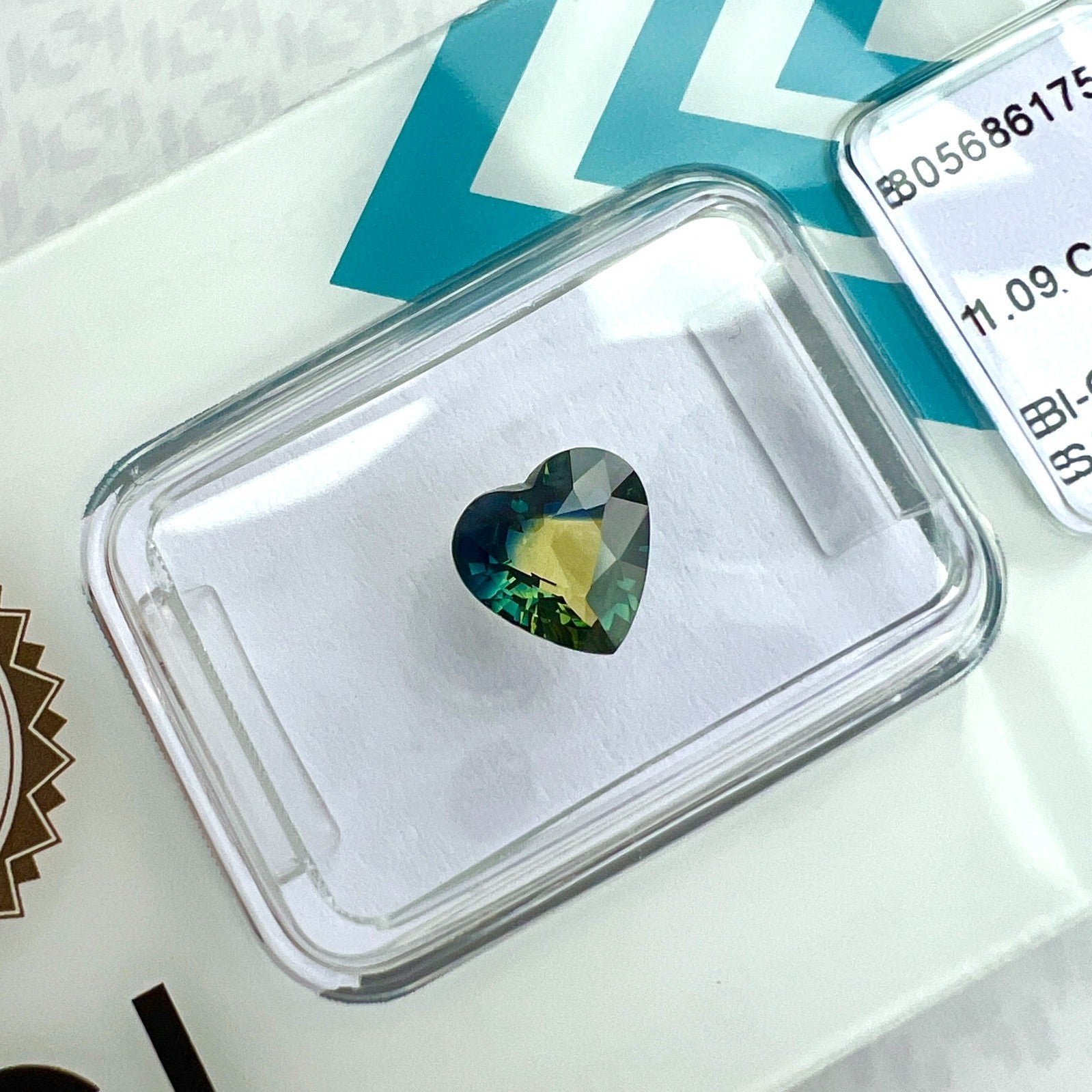 1.09ct Unique IGI CERTIFIED Bi Colour Blue Yellow AUSTRALIAN Sapphire UNTREATED — view 3