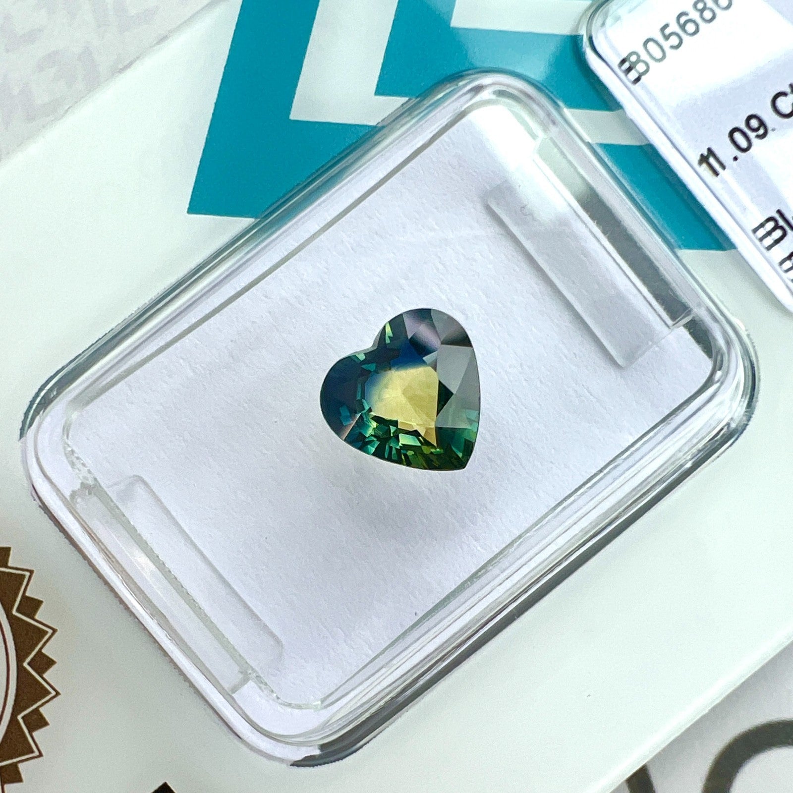 1.09ct Unique IGI CERTIFIED Bi Colour Blue Yellow AUSTRALIAN Sapphire UNTREATED — view 4