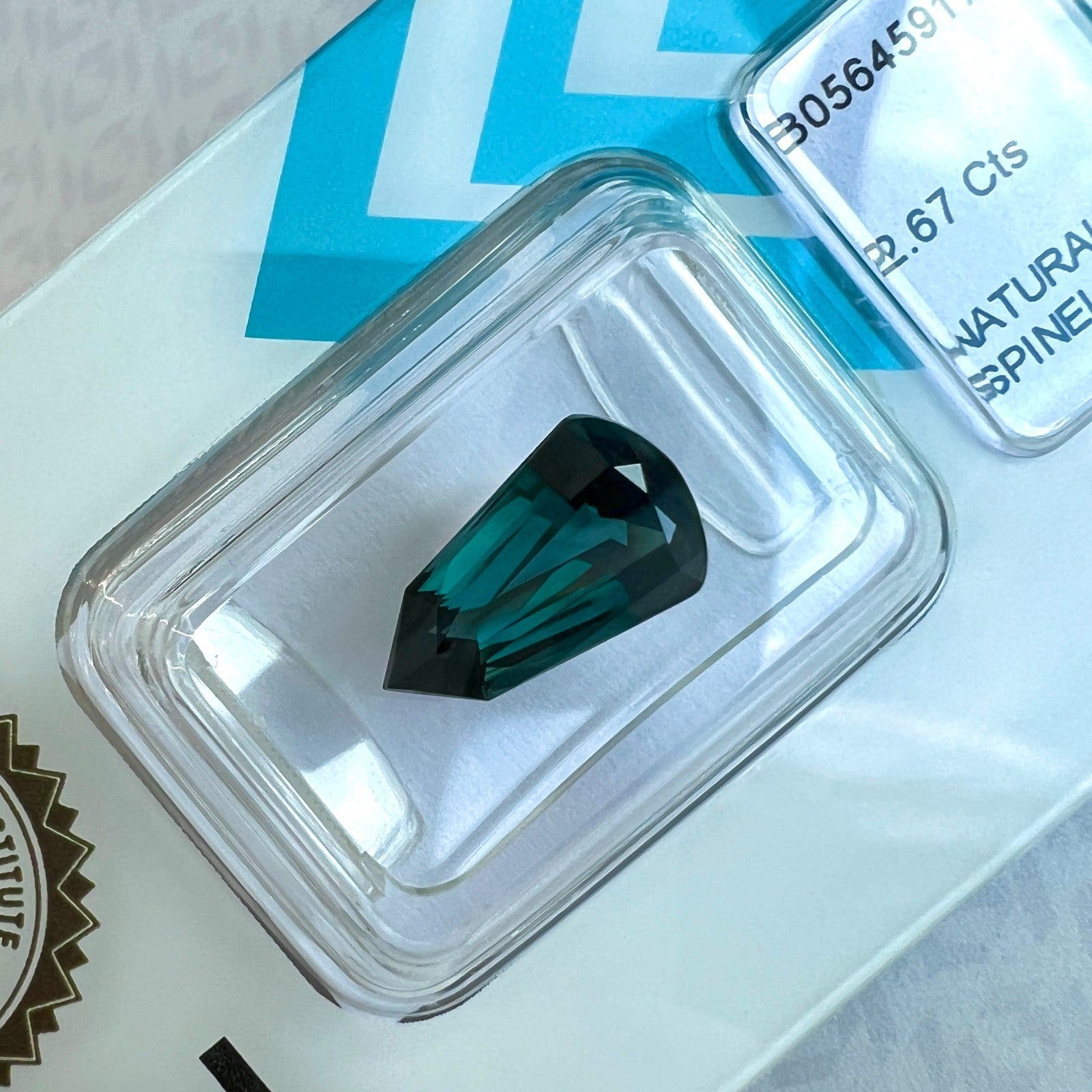 IGI CERTIFIED 2.67ct NATURAL Deep Green Blue Spinel FANCY Pentagon Cut Gem — view 3