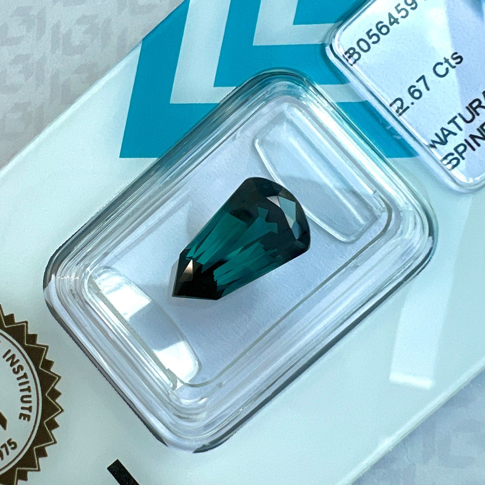 IGI CERTIFIED 2.67ct NATURAL Deep Green Blue Spinel FANCY Pentagon Cut Gem — view 4