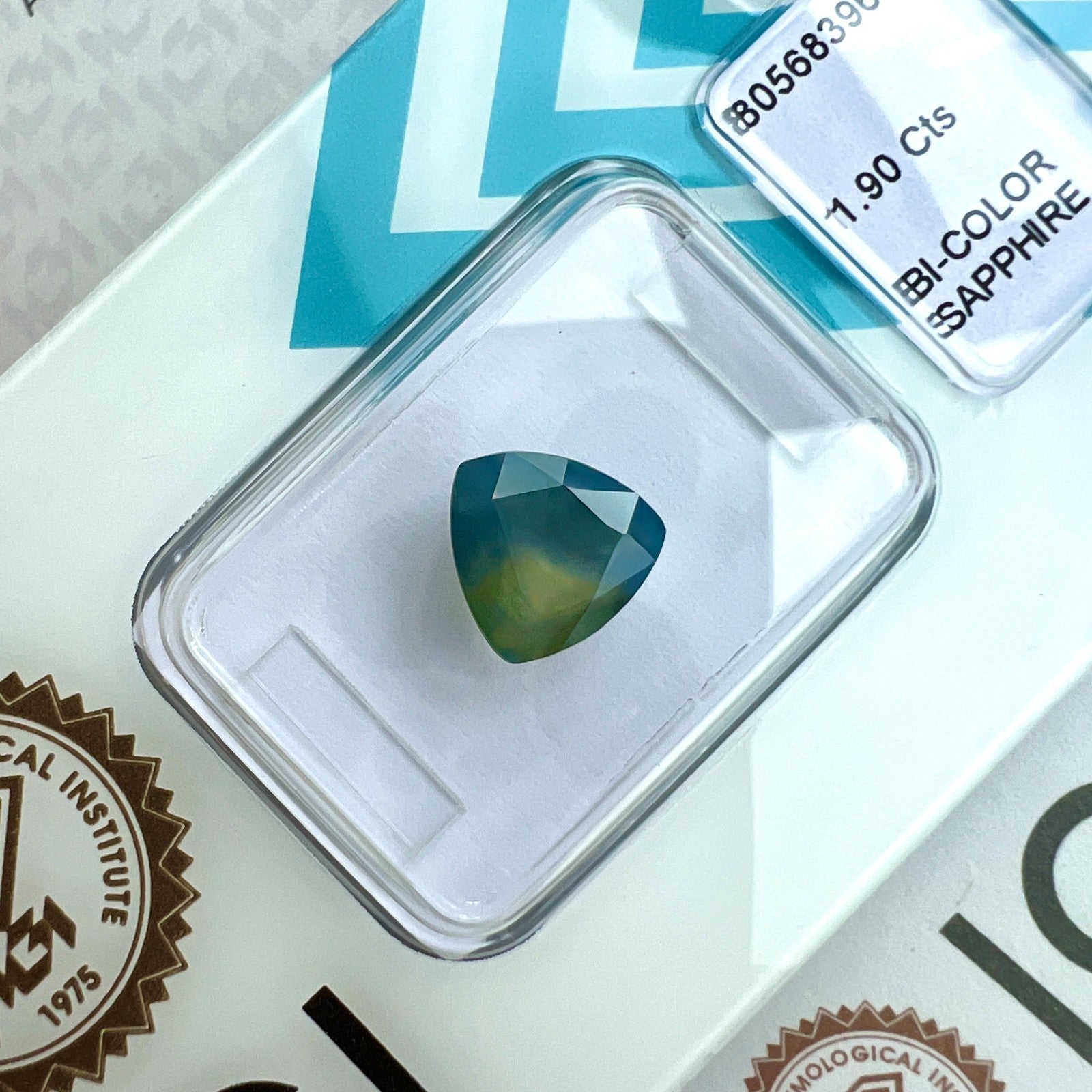 NATURAL 1.90ct IGI Certified Bi Colour Blue Yellow AUSTRALIAN Sapphire TRILLION — view 2