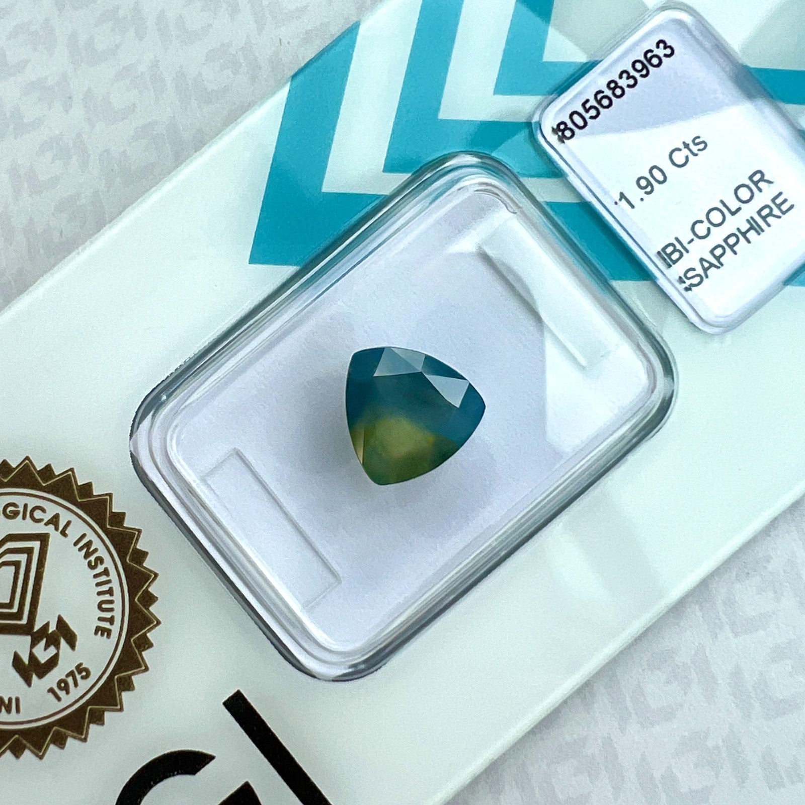 NATURAL 1.90ct IGI Certified Bi Colour Blue Yellow AUSTRALIAN Sapphire TRILLION — view 5