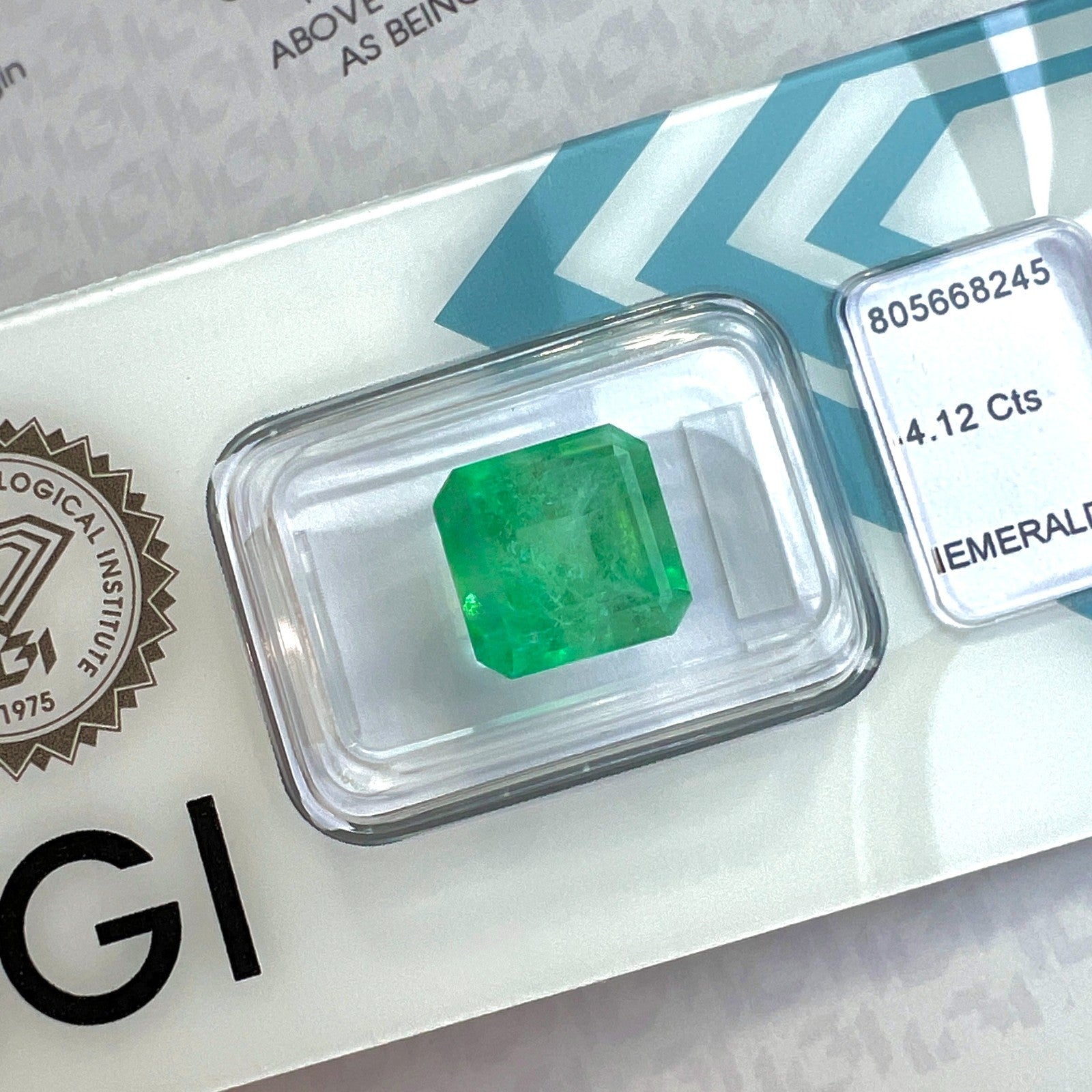 IGI CERTIFIED 4.12ct COLOMBIAN Emerald VIVID Blue Green Octagon Cut Gem — view 1