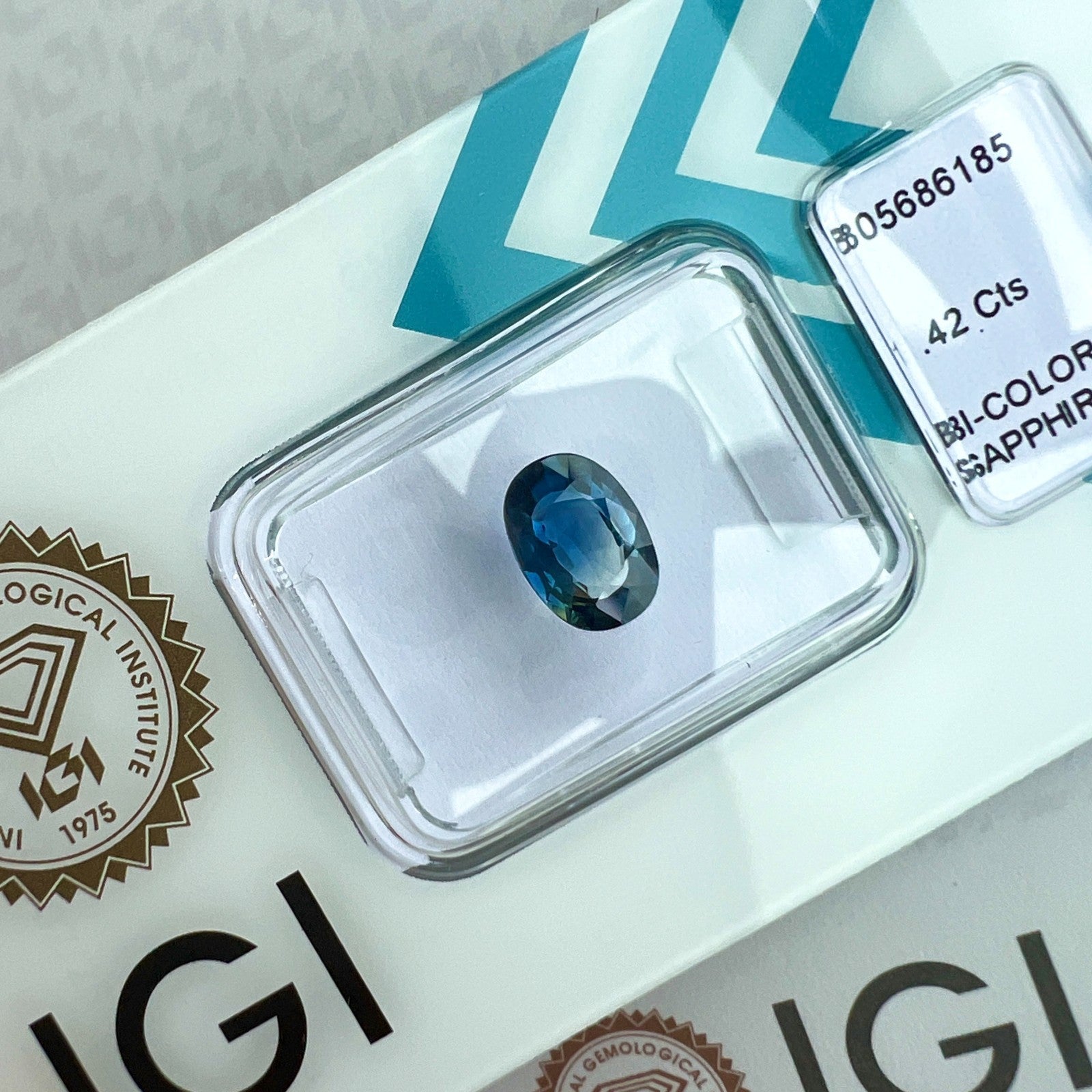 Untreated IGI CERTIFIED Bi Colour Sapphire 1.42ct Blue Yellow AUSTRALIAN Oval — view 1