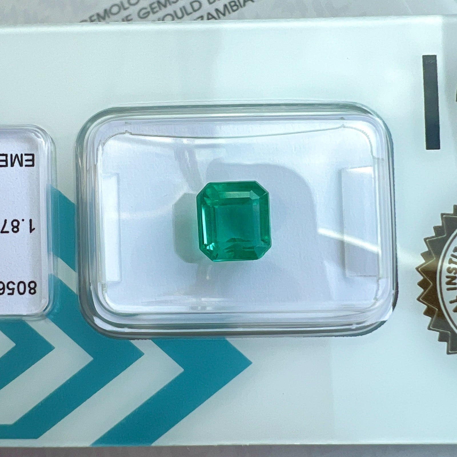 IGI CERTIFIED 1.87ct NATURAL Zambian Emerald Deep Green Octagon Cut Gemstone — view 5
