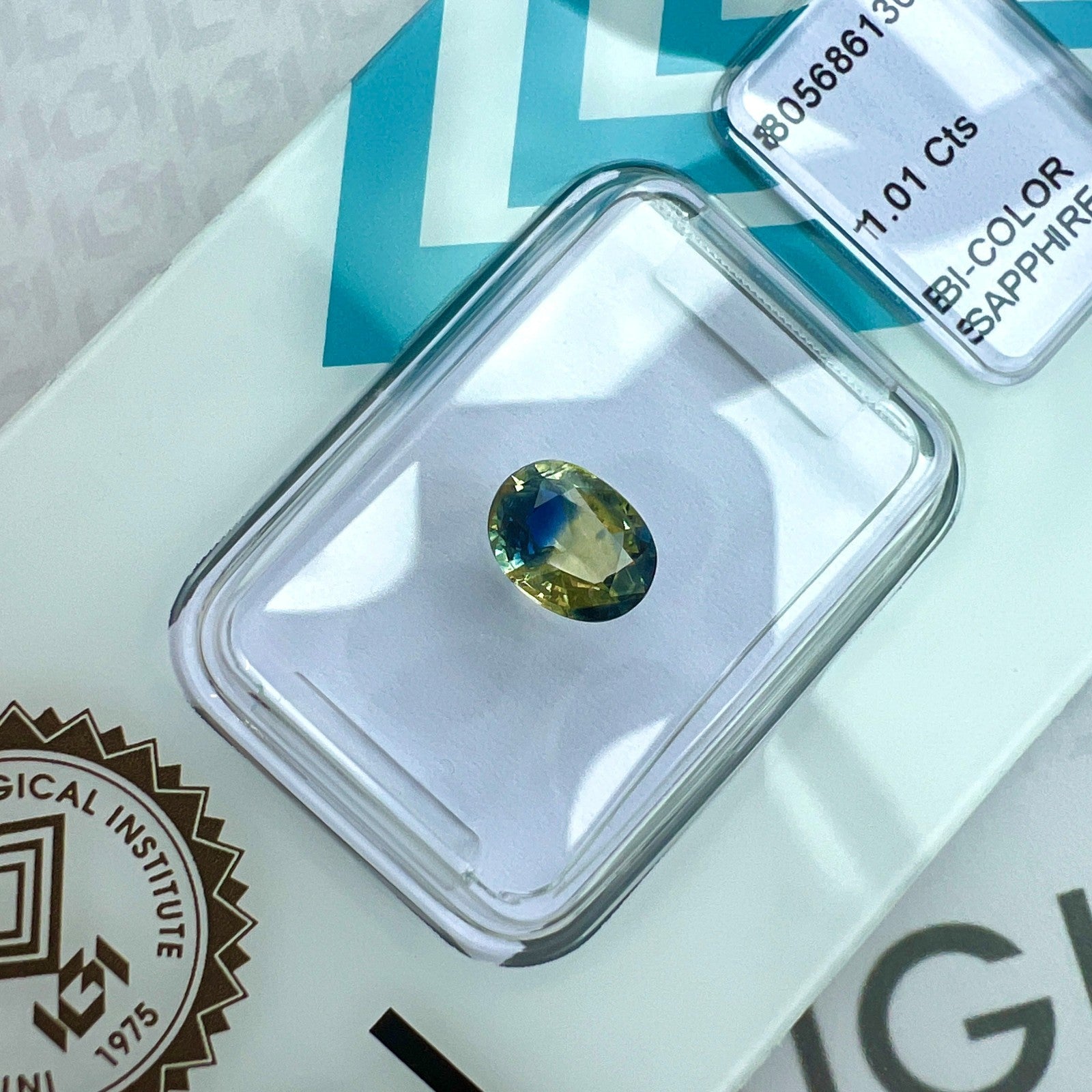 Unique IGI CERTIFIED Bi Colour 1.01ct Blue Yellow AUSTRALIAN Sapphire Oval Cut — view 4