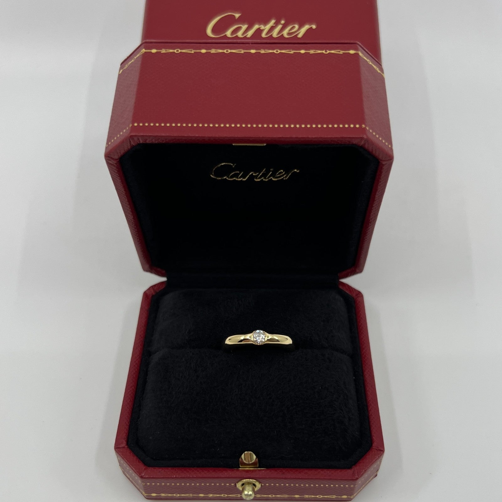 Vintage Cartier Round Diamond Ellipse 18k Yellow Gold Solitaire Band Ring EU47 — view 2