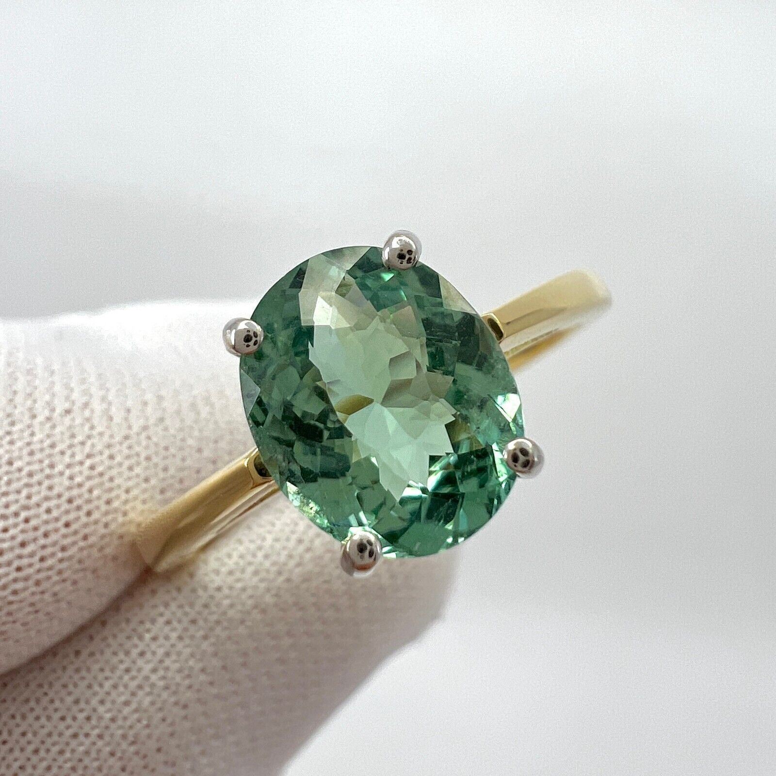 1.75ct Vivid Blue Green Tourmaline Oval Cut 18k Yellow White Gold Solitaire Ring — view 4