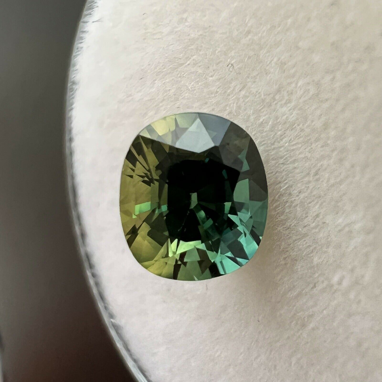 UNTREATED Parti Colour Sapphire 1.26ct GIA CERTIFIED Cushion Cut No Heat Gem — view 4