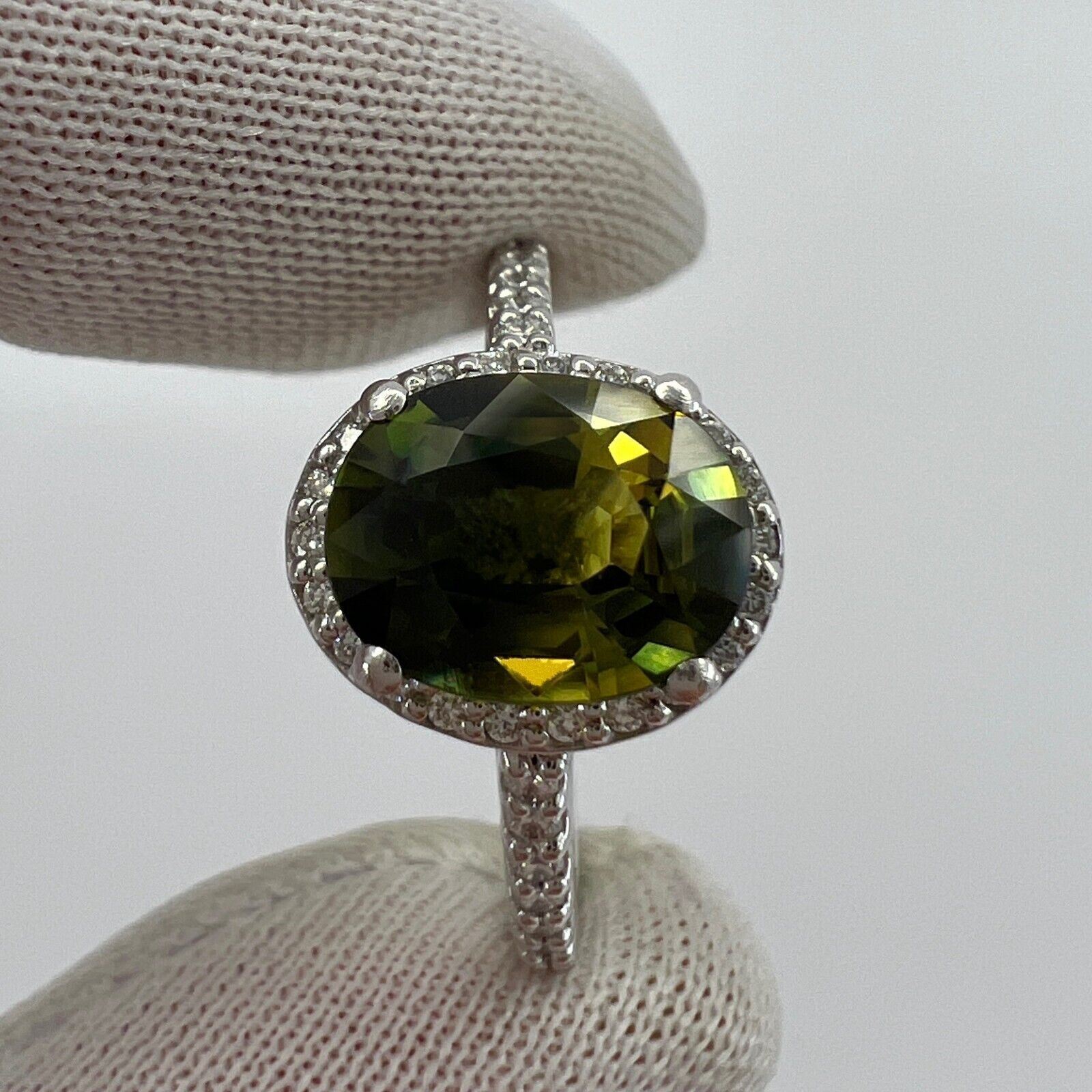 2.61ct Bi Colour Green Yellow Australian Sapphire & Diamond Platinum Halo Ring — view 4