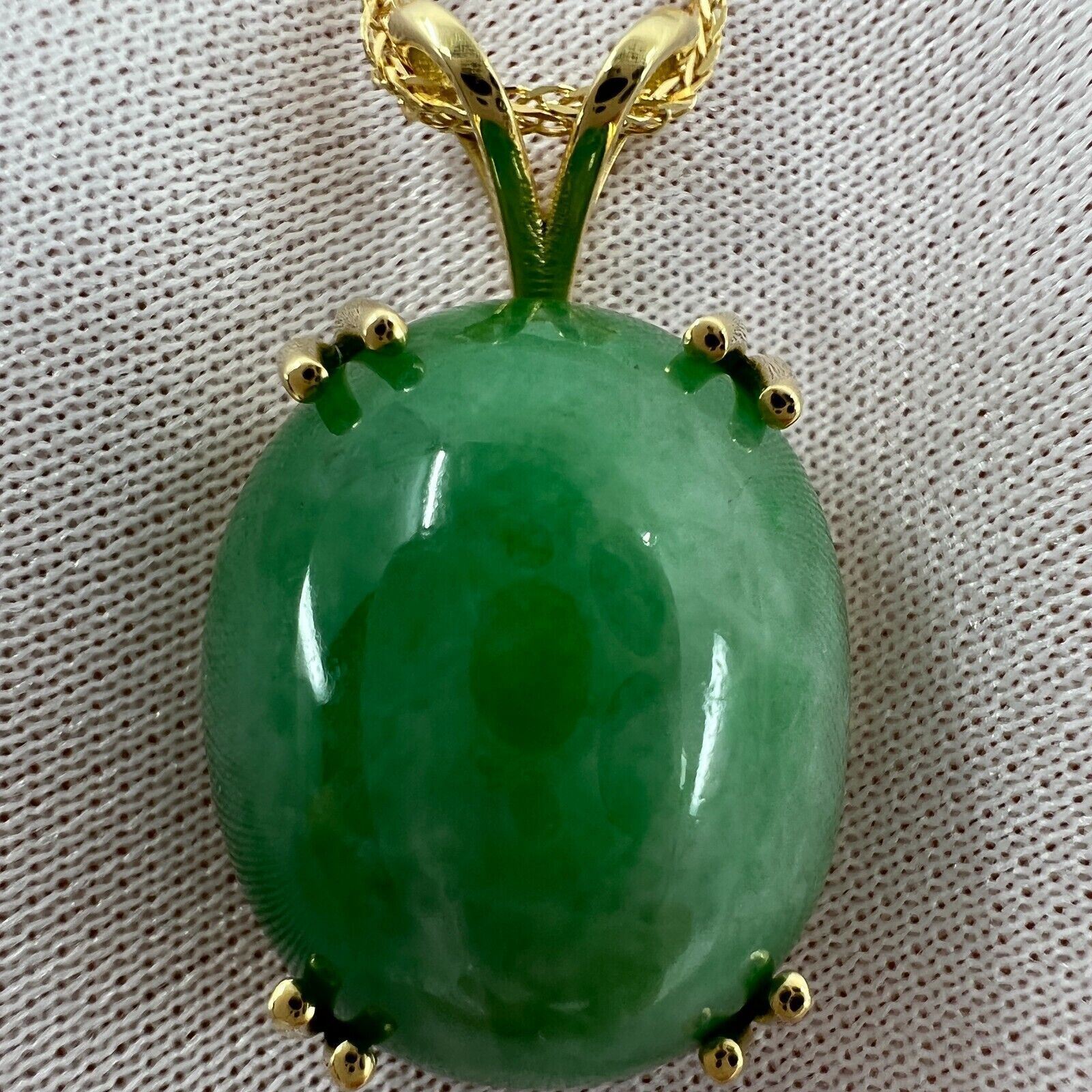 35.69ct GIA Certified Untreated Jadeite Jade A Grade 18k Yellow Gold Pendant — view 2