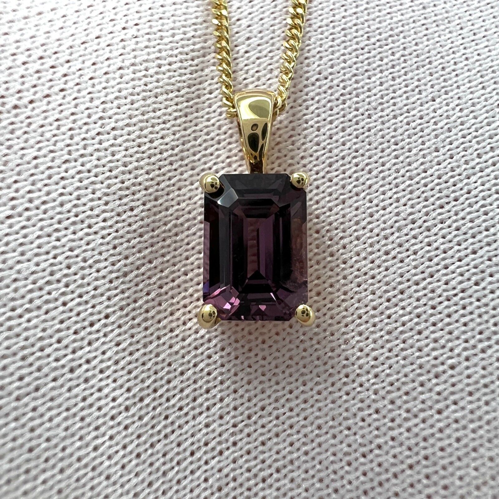 NATURAL 1.17ct Pink Purple Spinel Emerald Cut 18k Yellow Gold Pendant Necklace — view 3