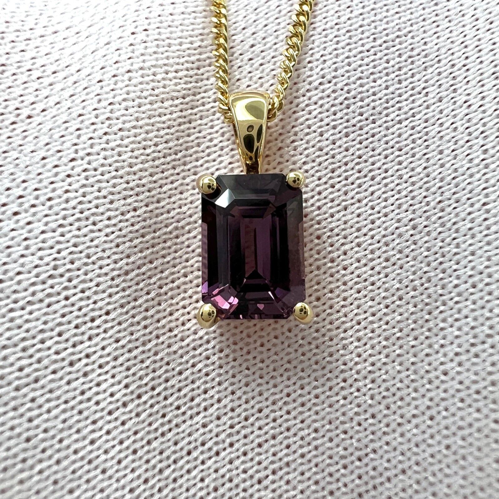 NATURAL 1.17ct Pink Purple Spinel Emerald Cut 18k Yellow Gold Pendant Necklace — view 5