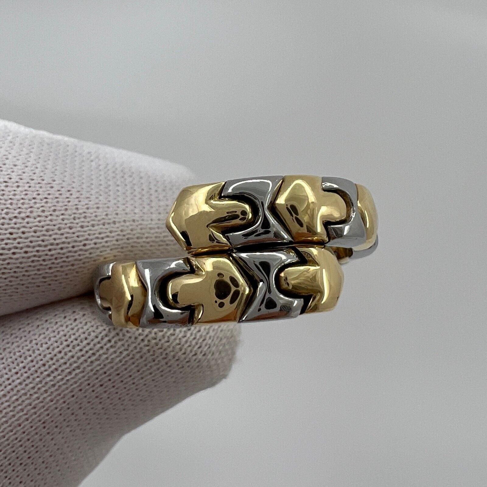 Rare Vintage Bvlgari Alveare Parentesi 18k Yellow Gold & Steel Spring Snake Ring — view 4