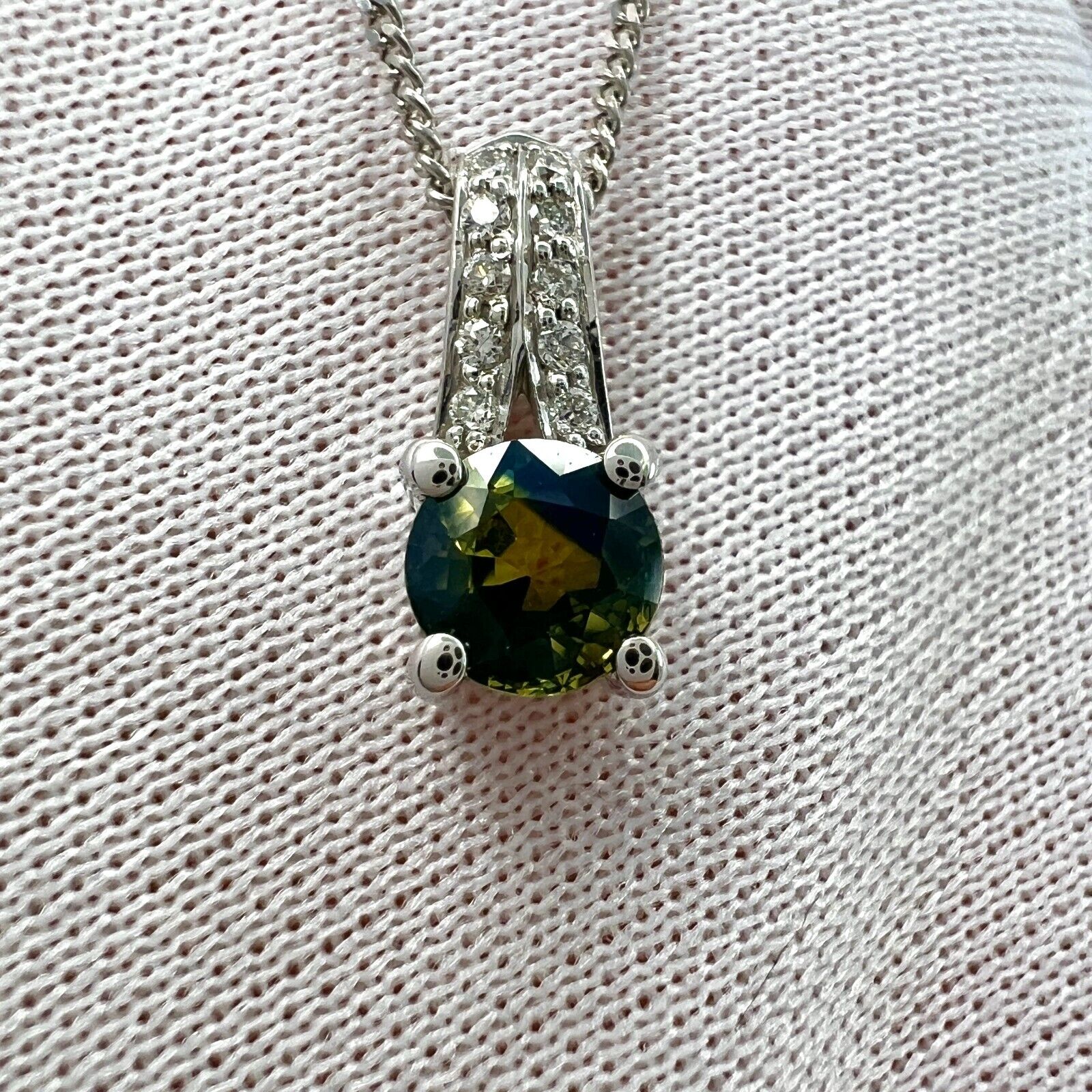 Natural Bi Colour Australian Sapphire And Diamond 18k White Gold Round Pendant — view 2