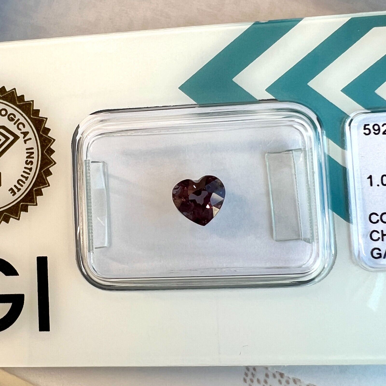 1.03ct NATURAL Colour Change Garnet Pink Purple IGI CERTIFIED Heart Cut Gem — view 5