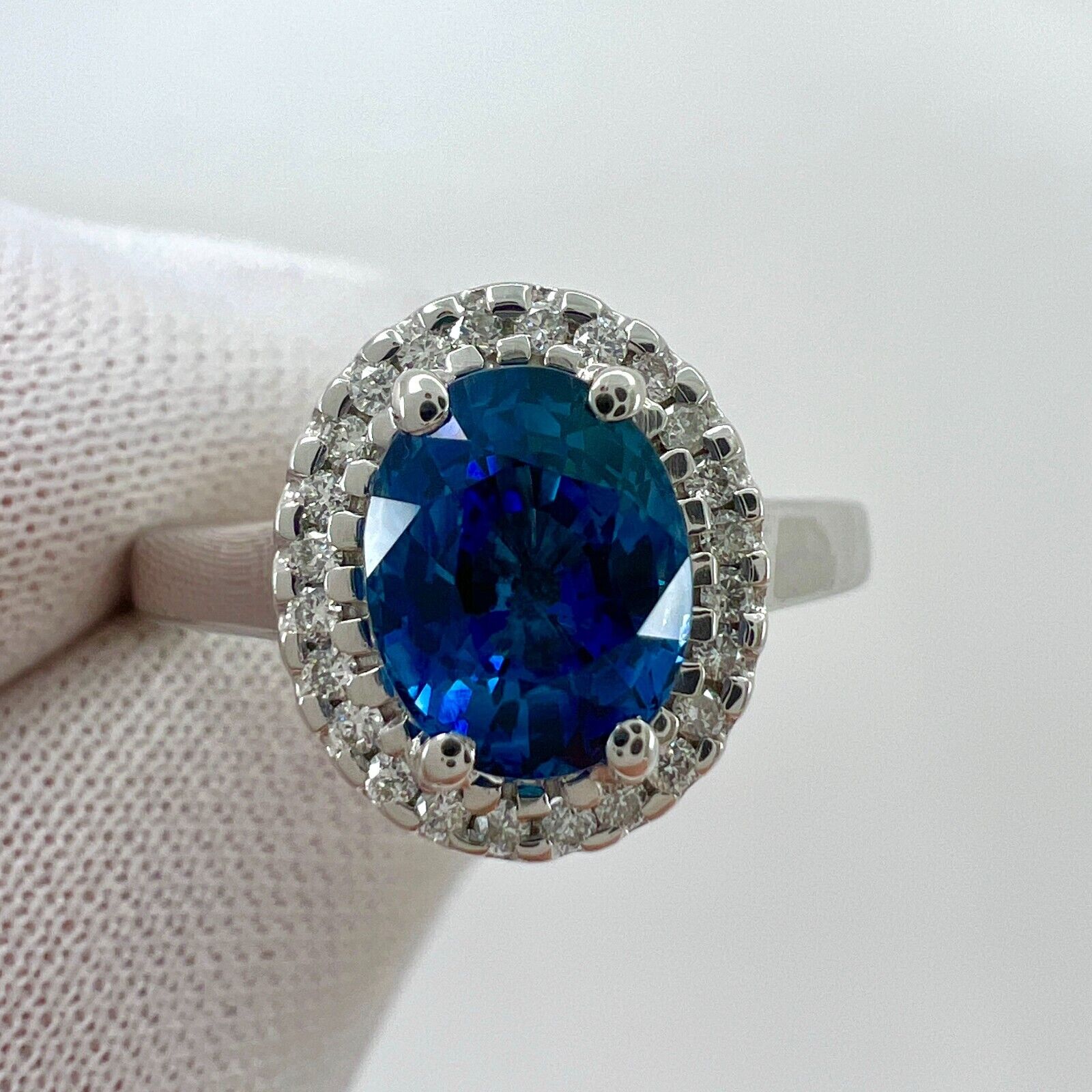 1.56 Carat Fine Vivid Blue Ceylon Sapphire And Diamond 18k White Gold Halo Ring — view 3
