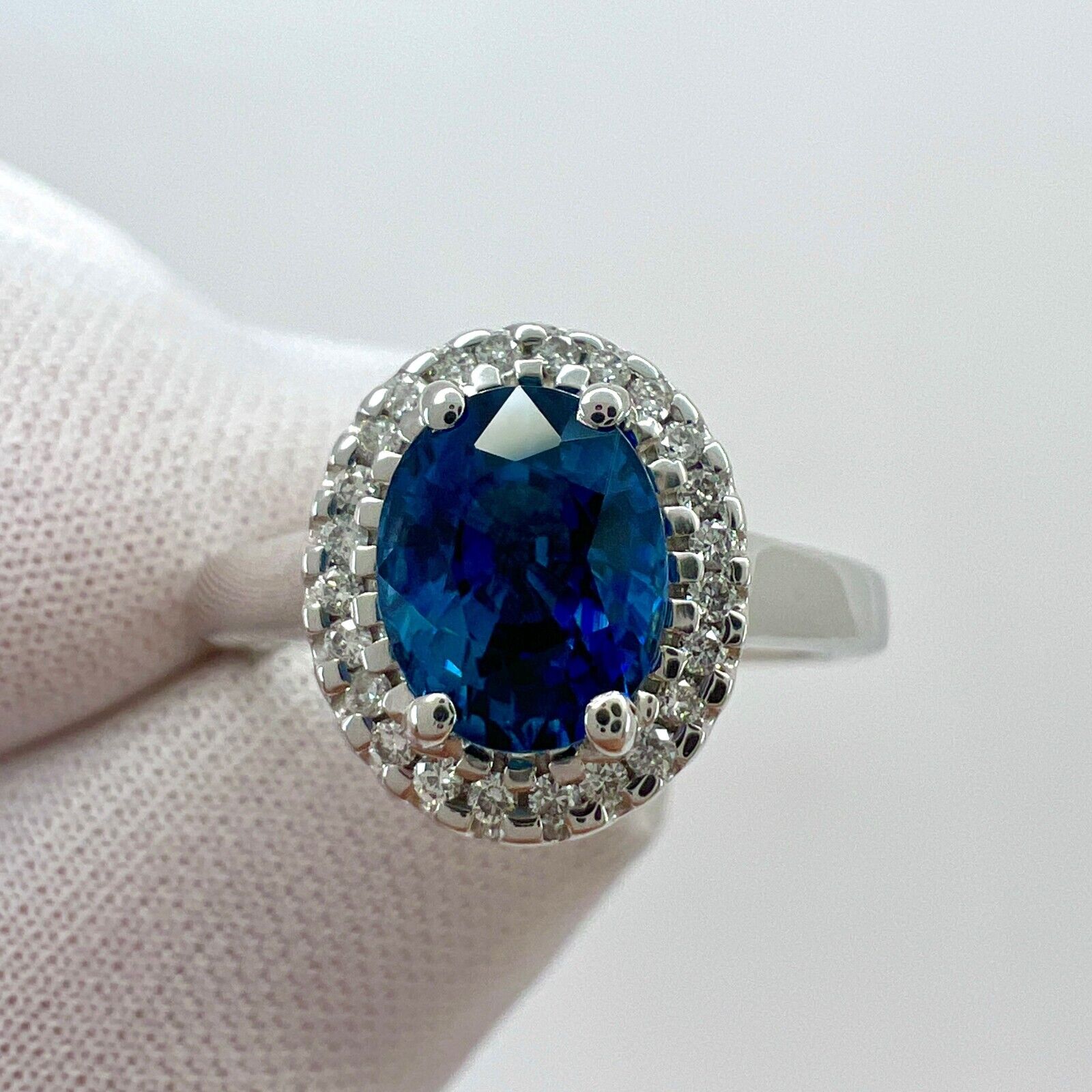 1.56 Carat Fine Vivid Blue Ceylon Sapphire And Diamond 18k White Gold Halo Ring — view 5