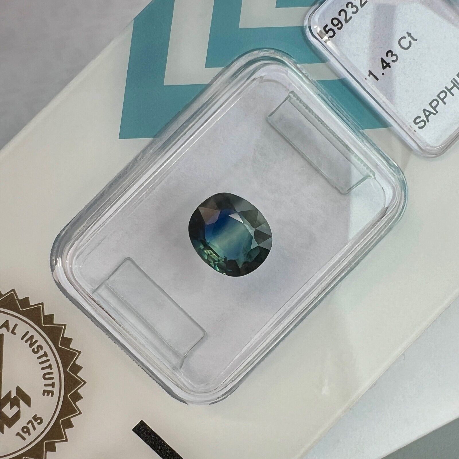 IGI CERTIFIED 1.43ct Unique NATURAL Bi Colour Yellow Blue Sapphire Oval Cut — view 1