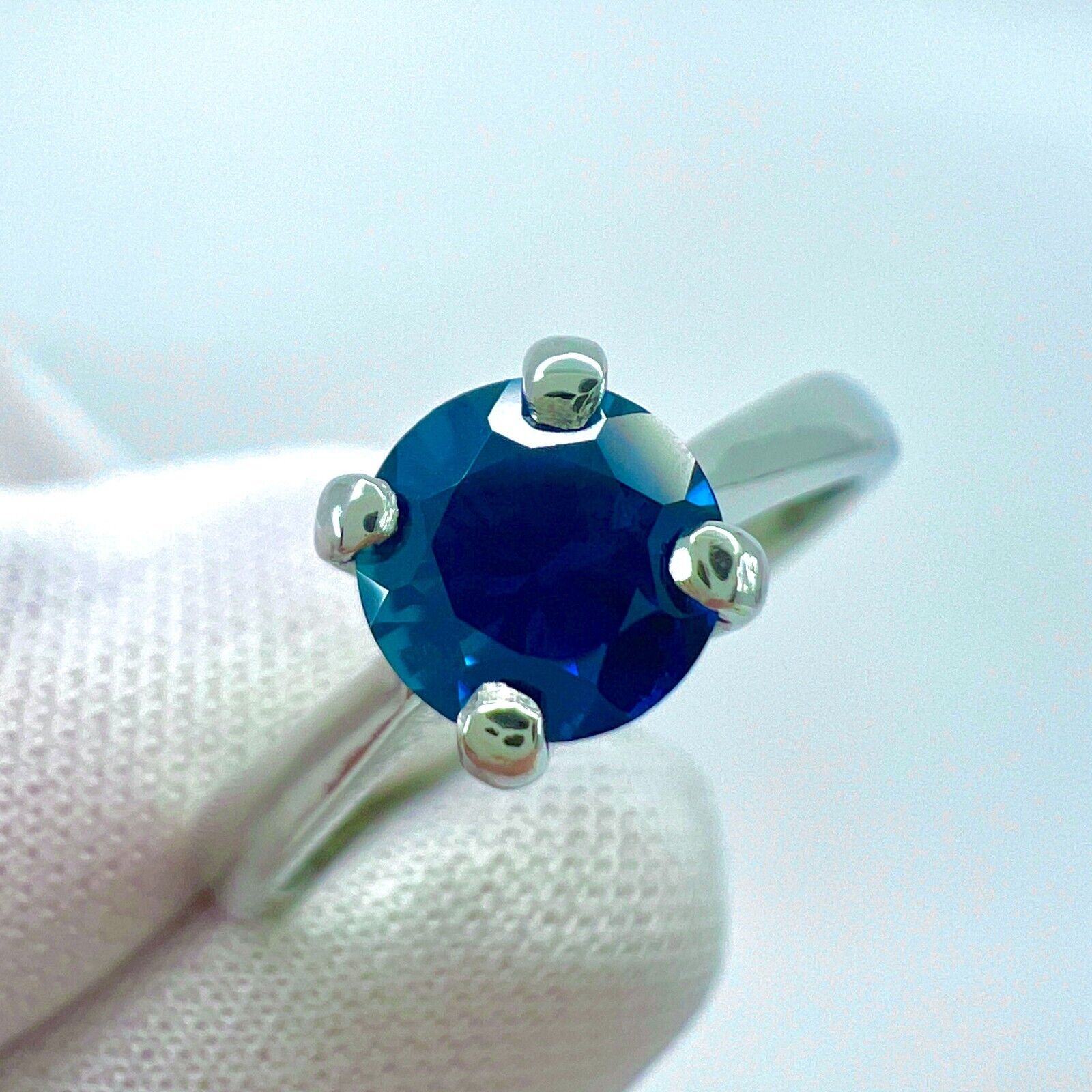 Natural 1.02ct Deep Blue Sapphire Round Cut Platinum Solitaire Ring 6mm — view 3