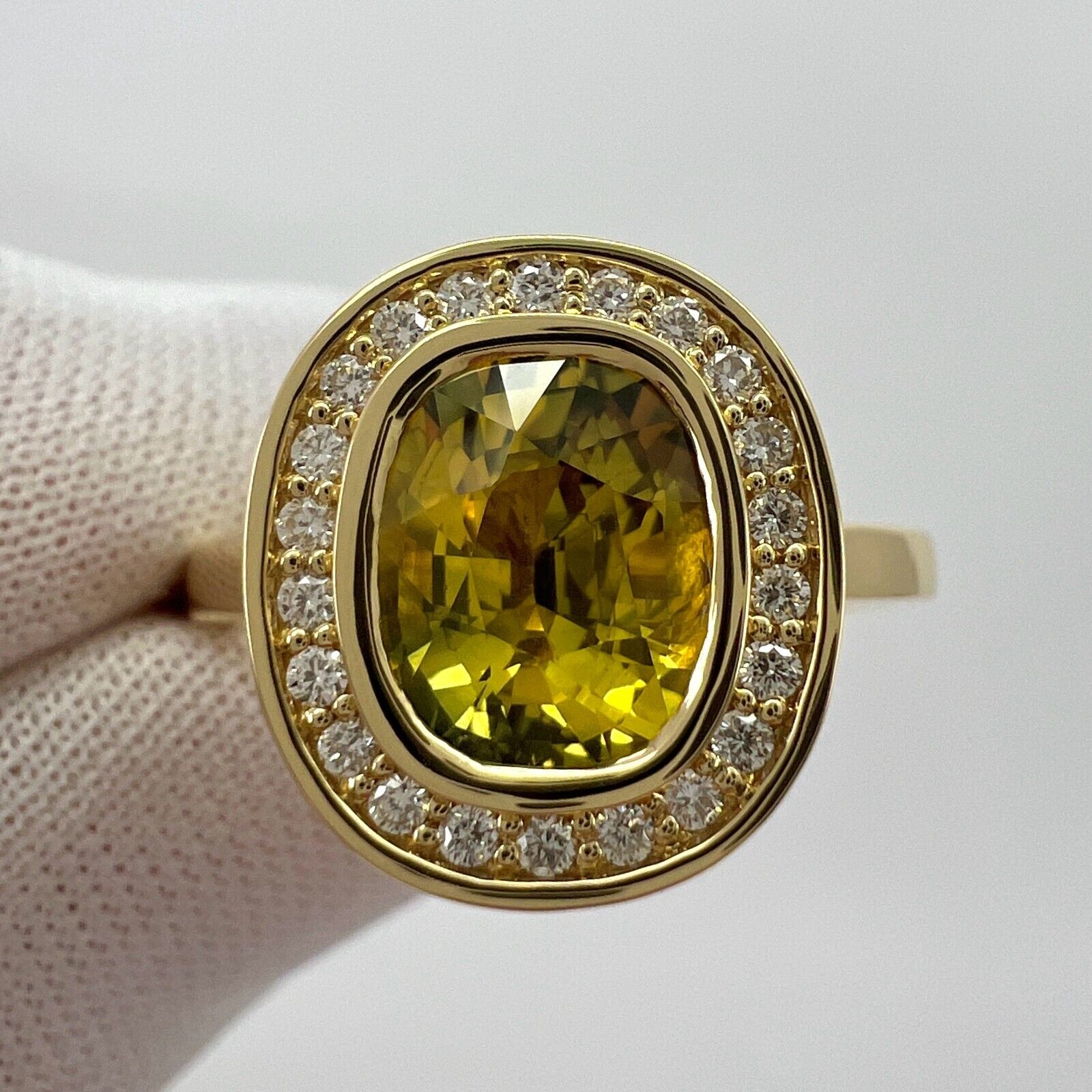 GIA Certified 2.12ct Untreated Yellow Sapphire Diamond 18k Yellow Gold Halo Ring — view 5